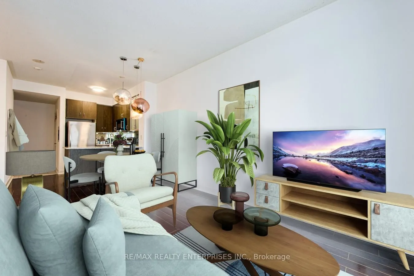 18 Yorkville Avenue, #315