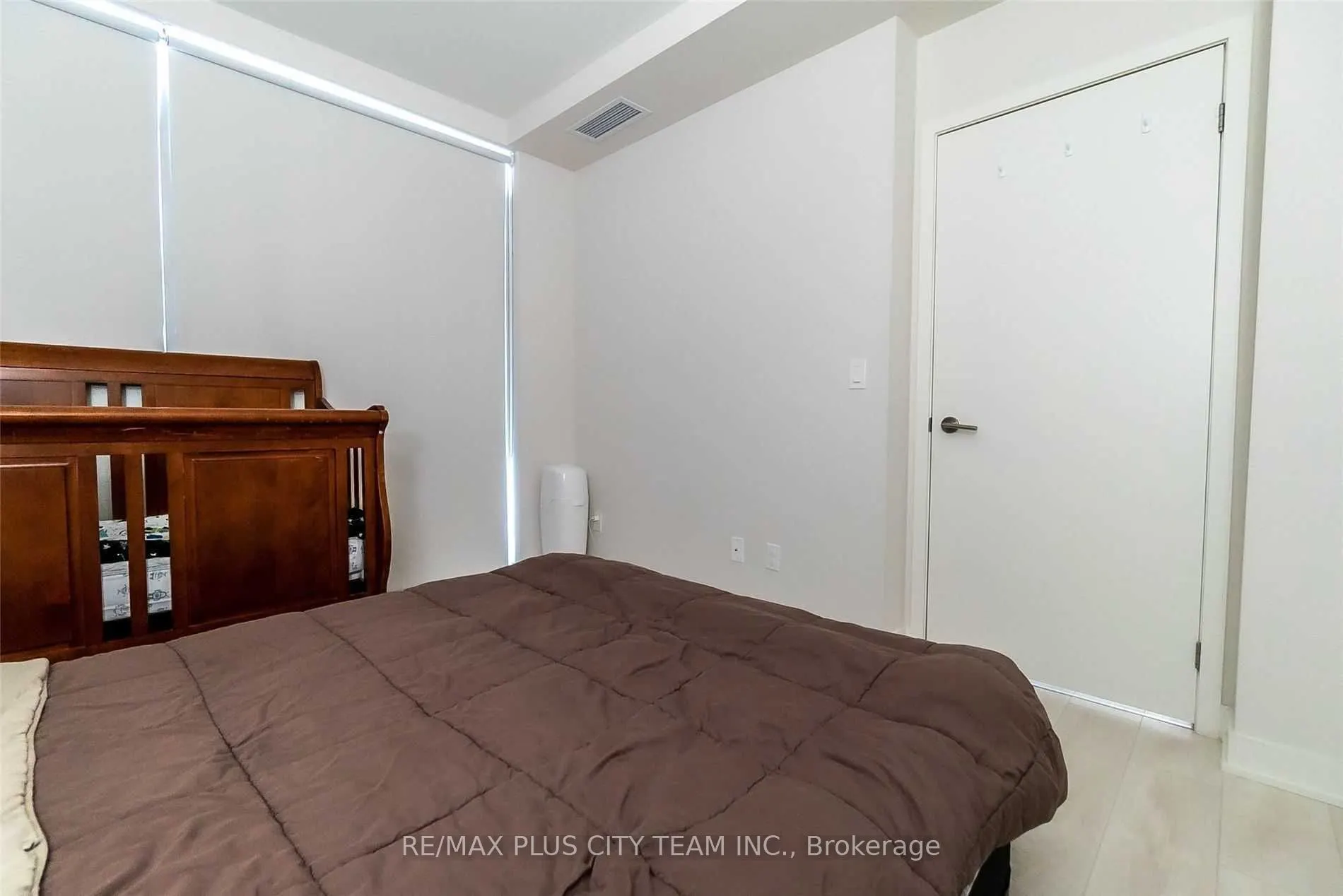 2 Sonic Way, #1204