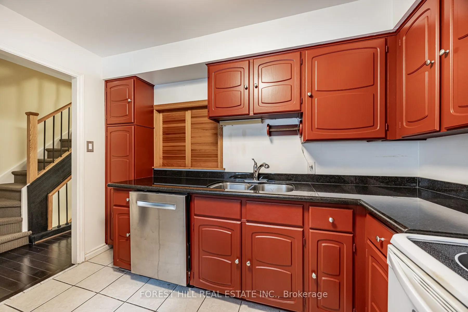 86 Village Greenway, #39