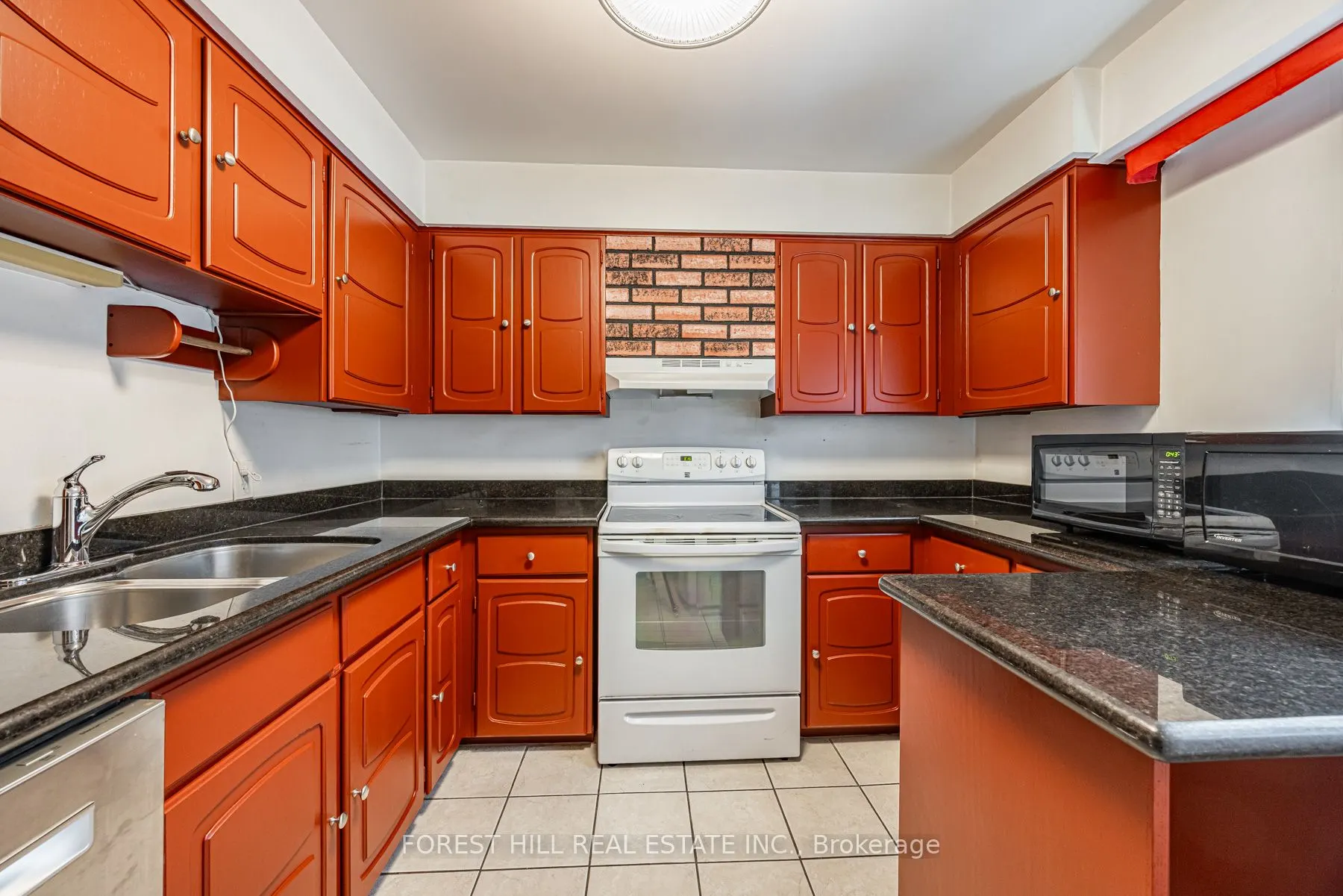 86 Village Greenway, #39