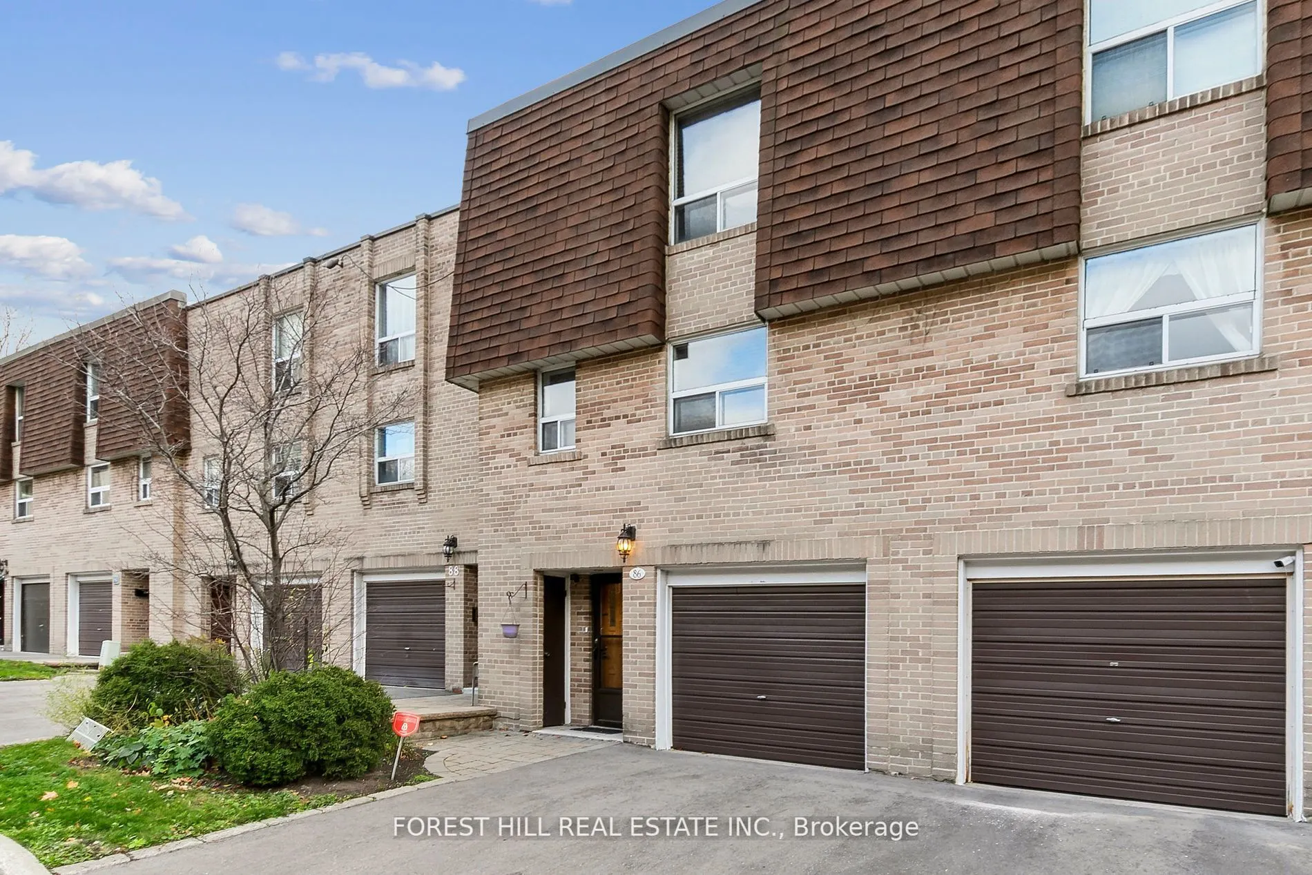 86 Village Greenway, #39