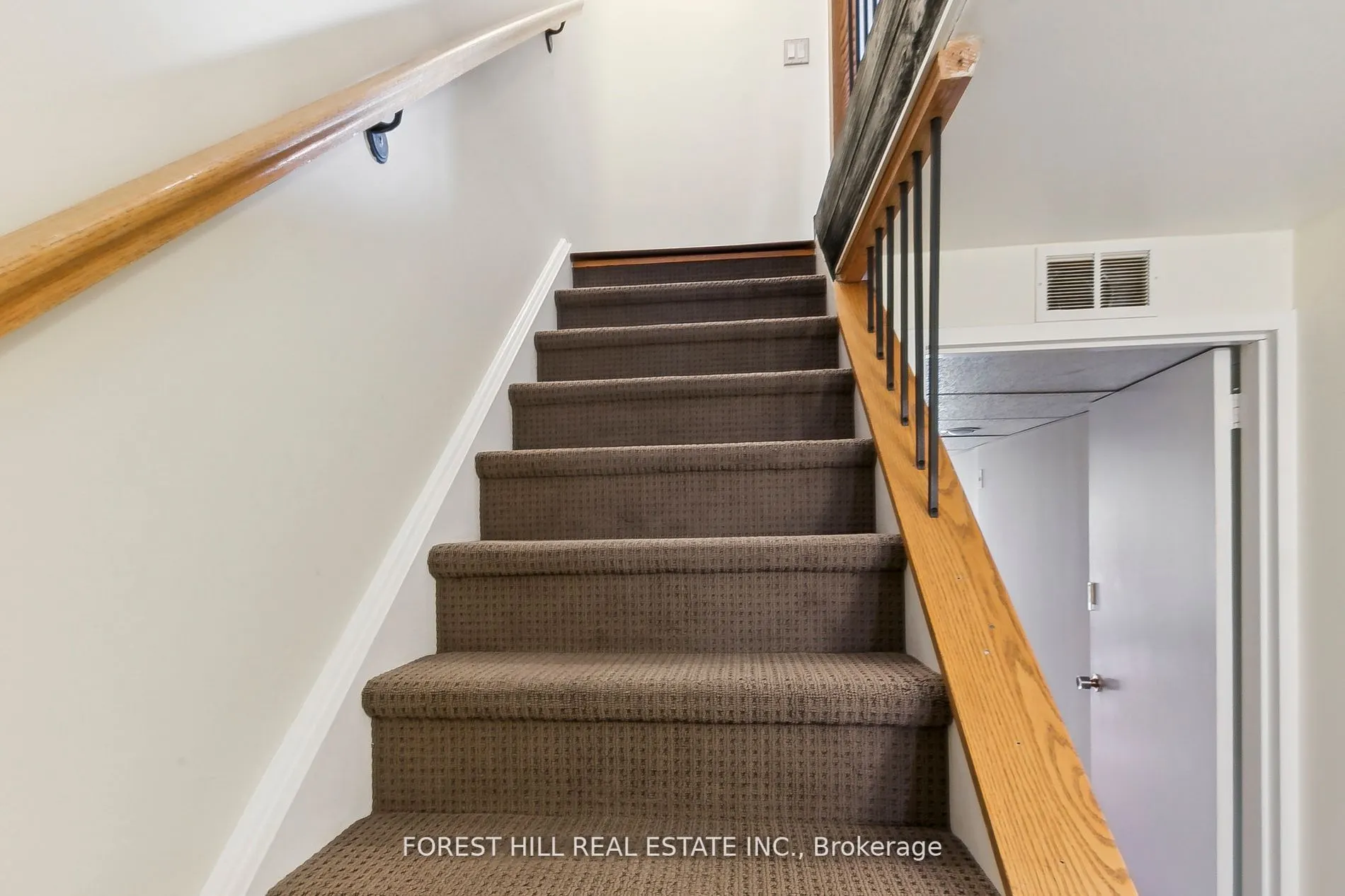 86 Village Greenway, #39