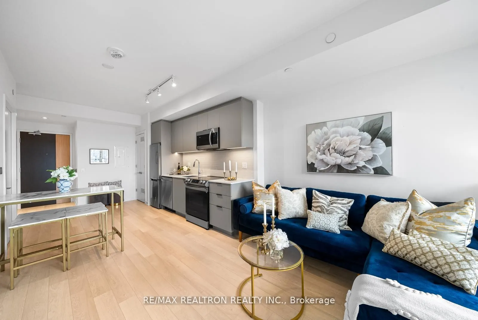 48 Power Street, #1810