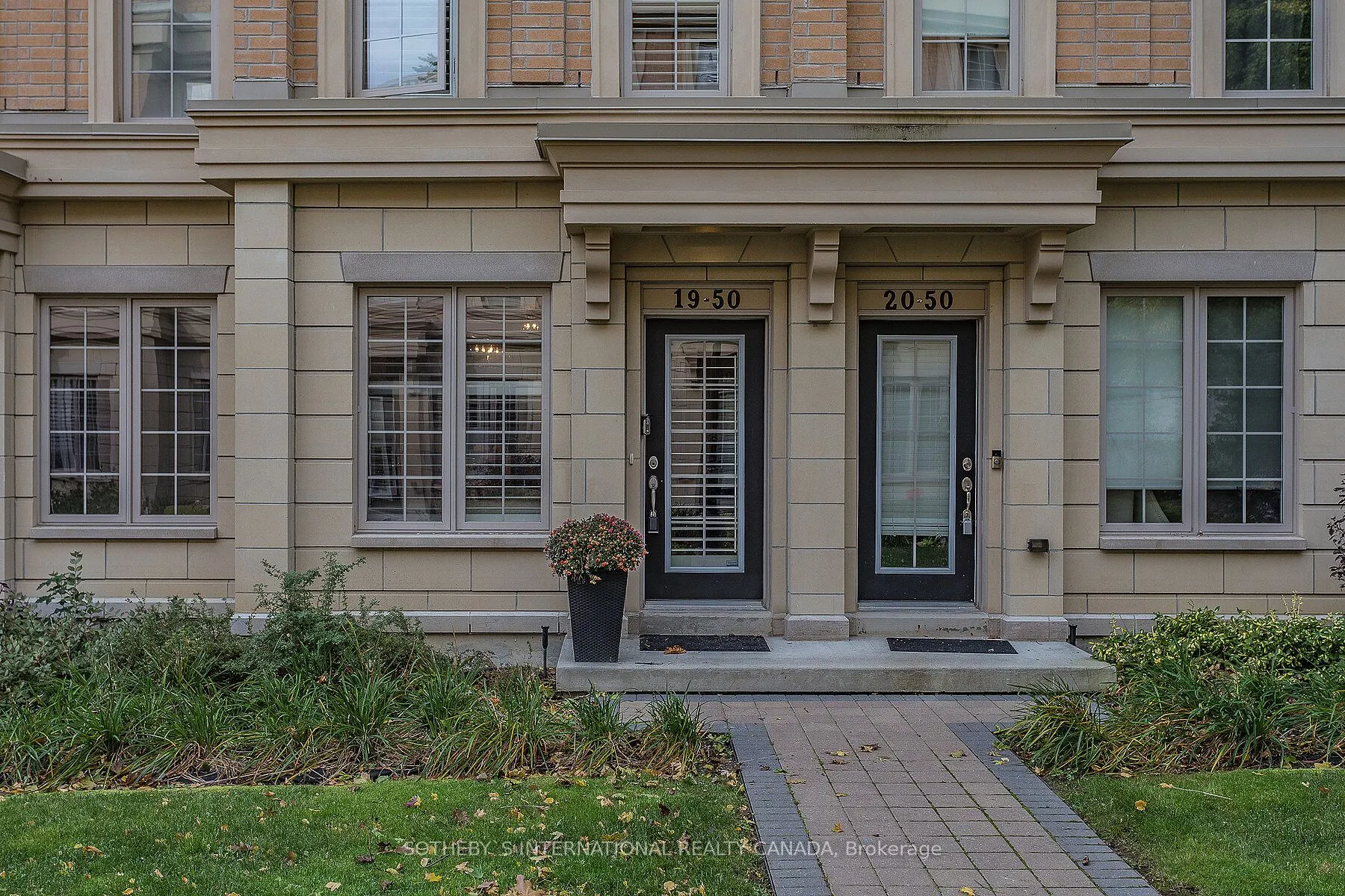 50 Hargrave Lane, #19