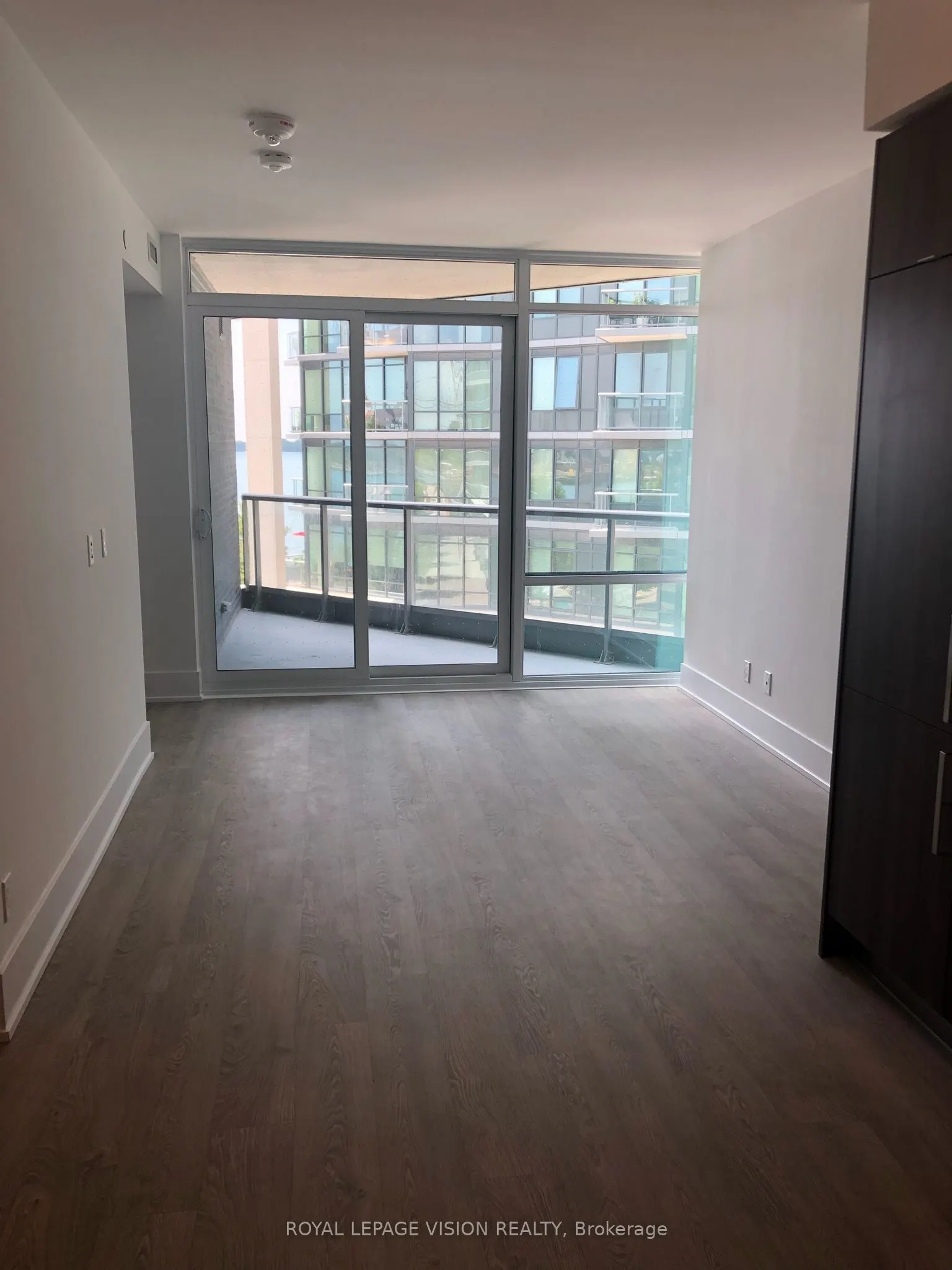 1 Edgewater Drive, #302