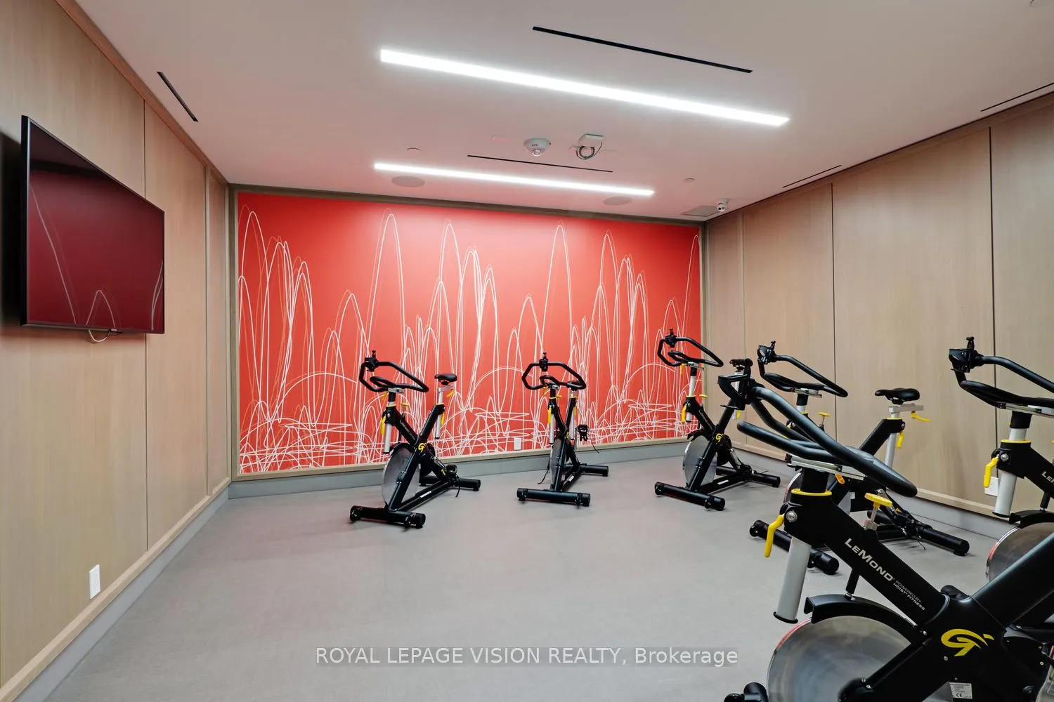 1 Edgewater Drive, #302