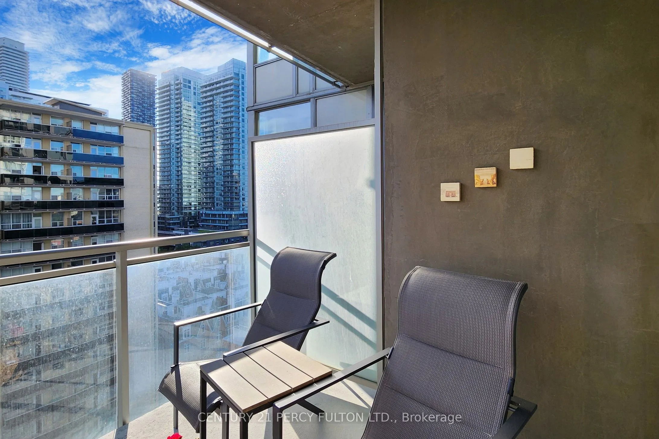 83 Redpath Avenue, #1107