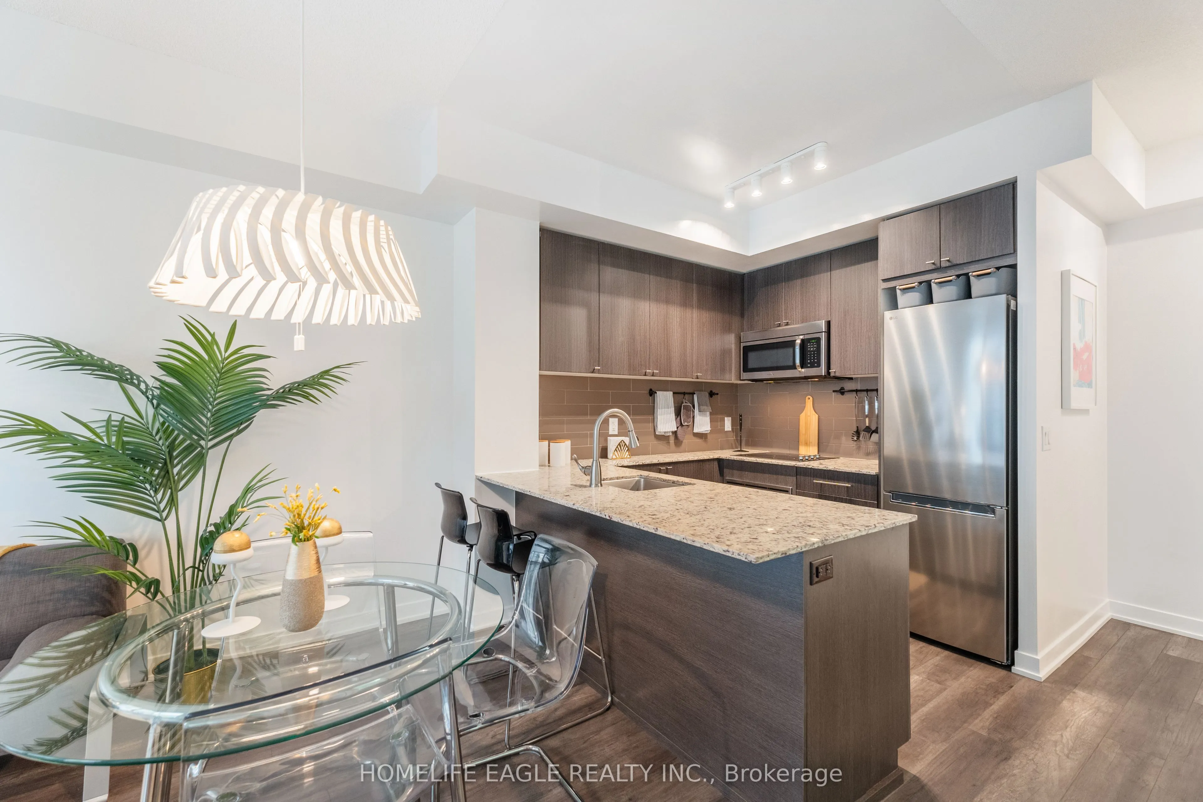 18 Rean Drive, #222