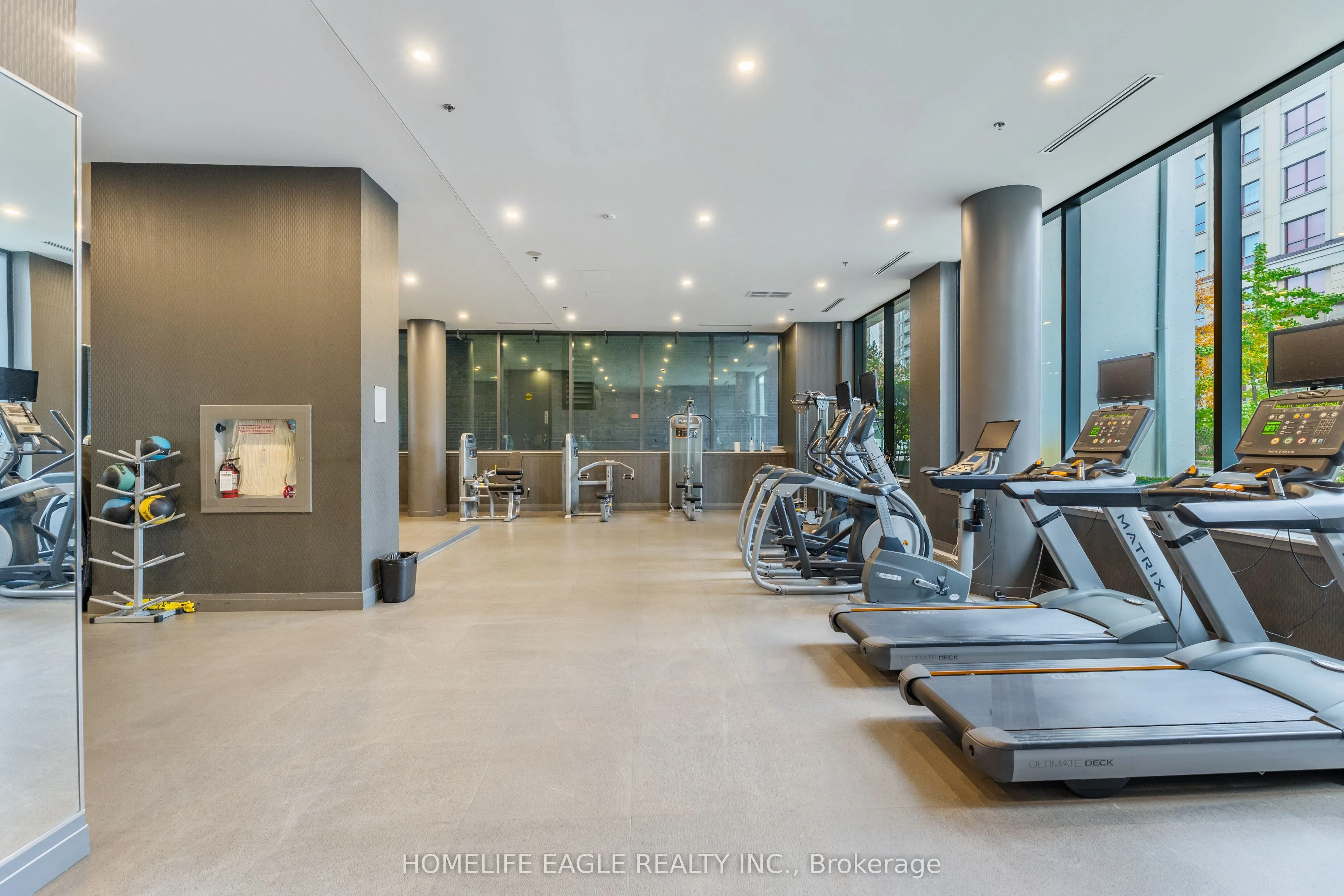 18 Rean Drive, #222