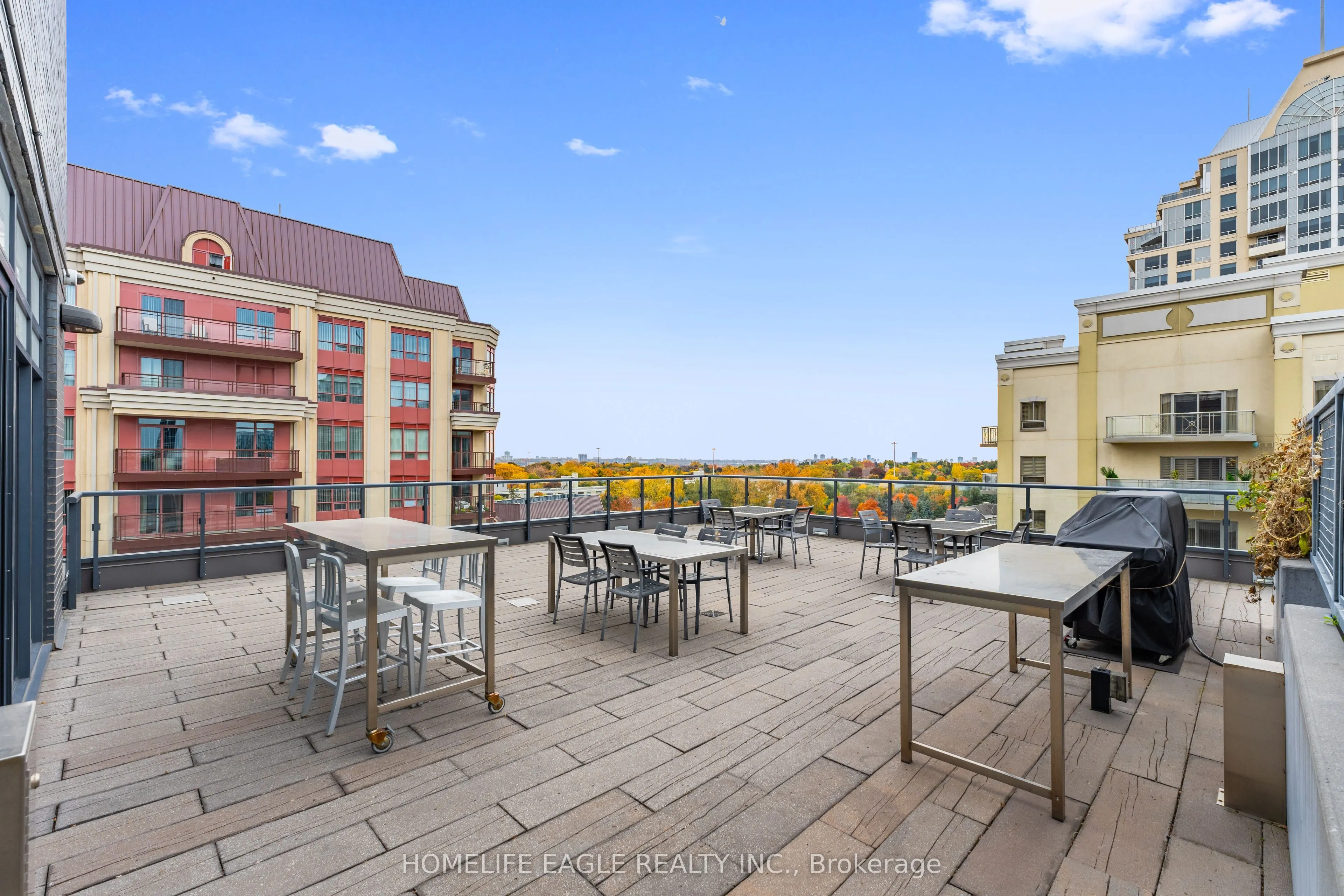18 Rean Drive, #222
