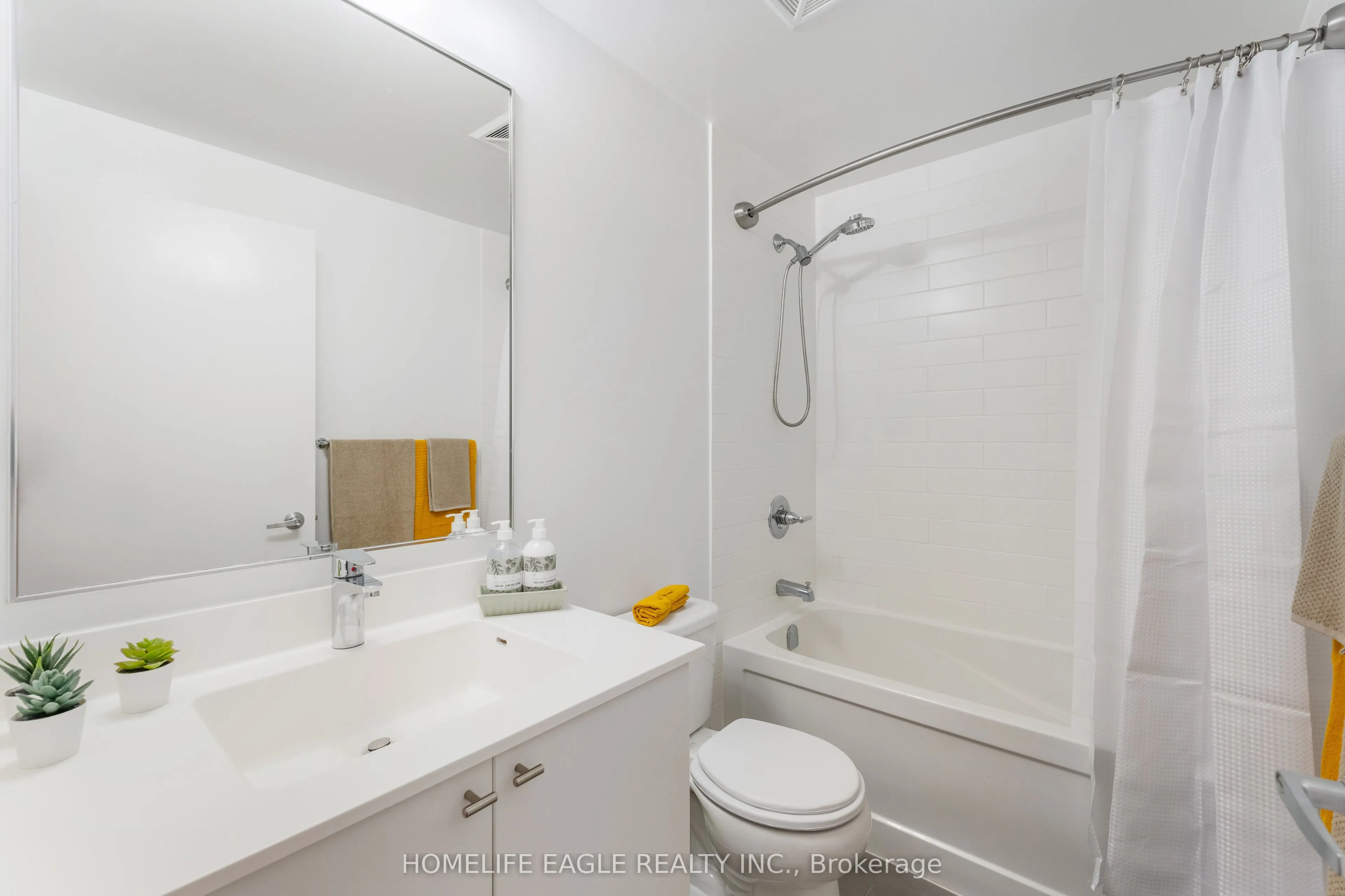 18 Rean Drive, #222