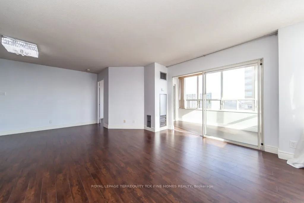 215 Wynford Drive, #1905