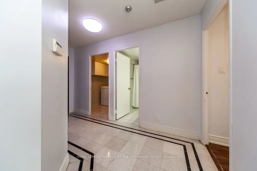 215 Wynford Drive, #1905