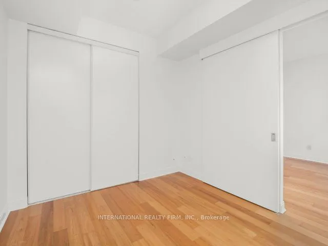 21 Scollard Street, #101