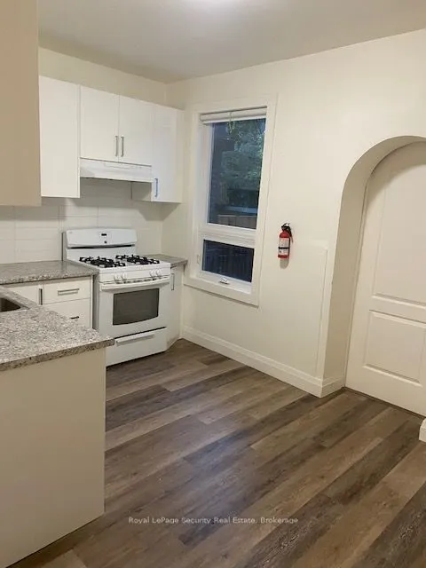 6 Rusholme Park Crescent, #Main