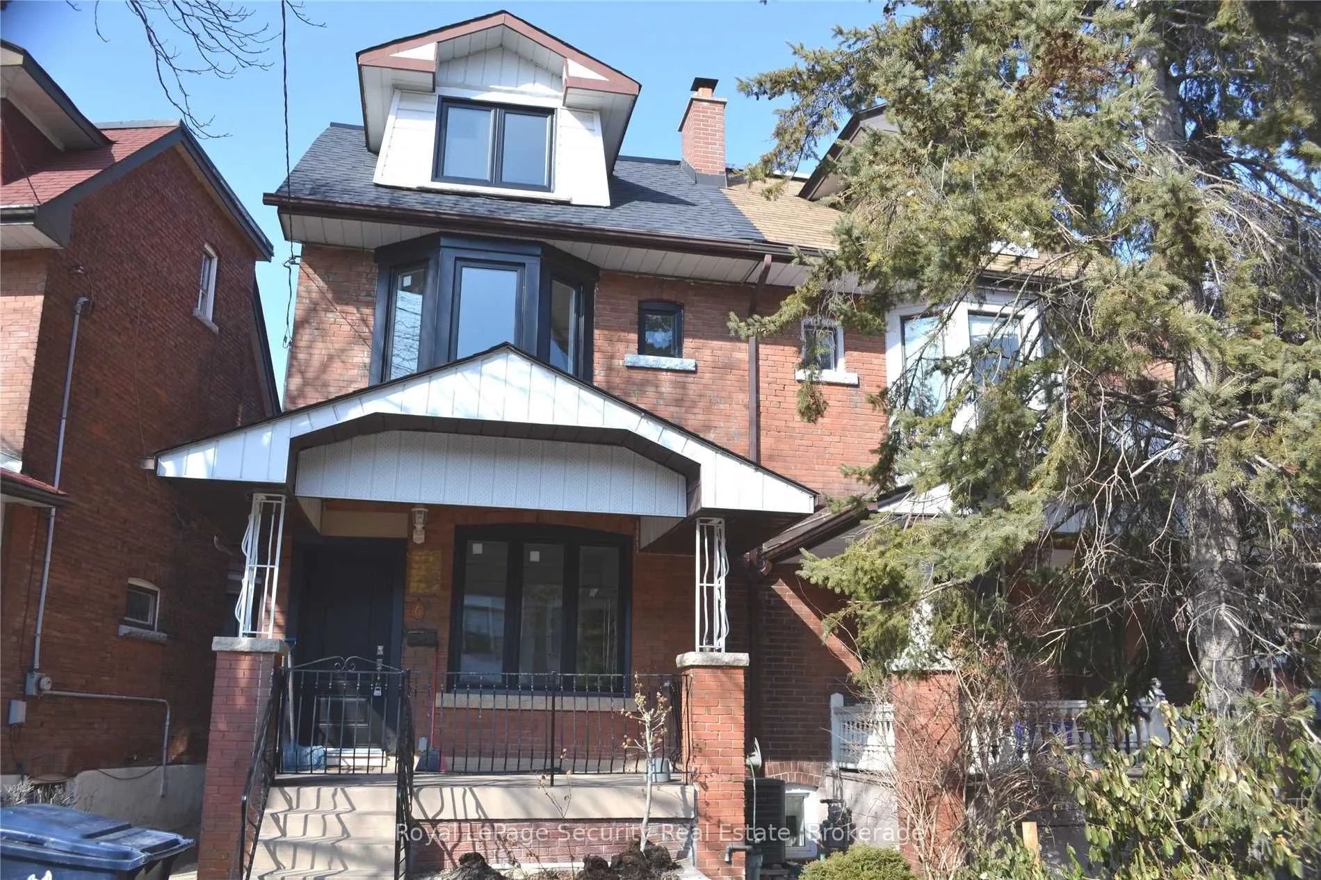 6 Rusholme Park Crescent, #Main