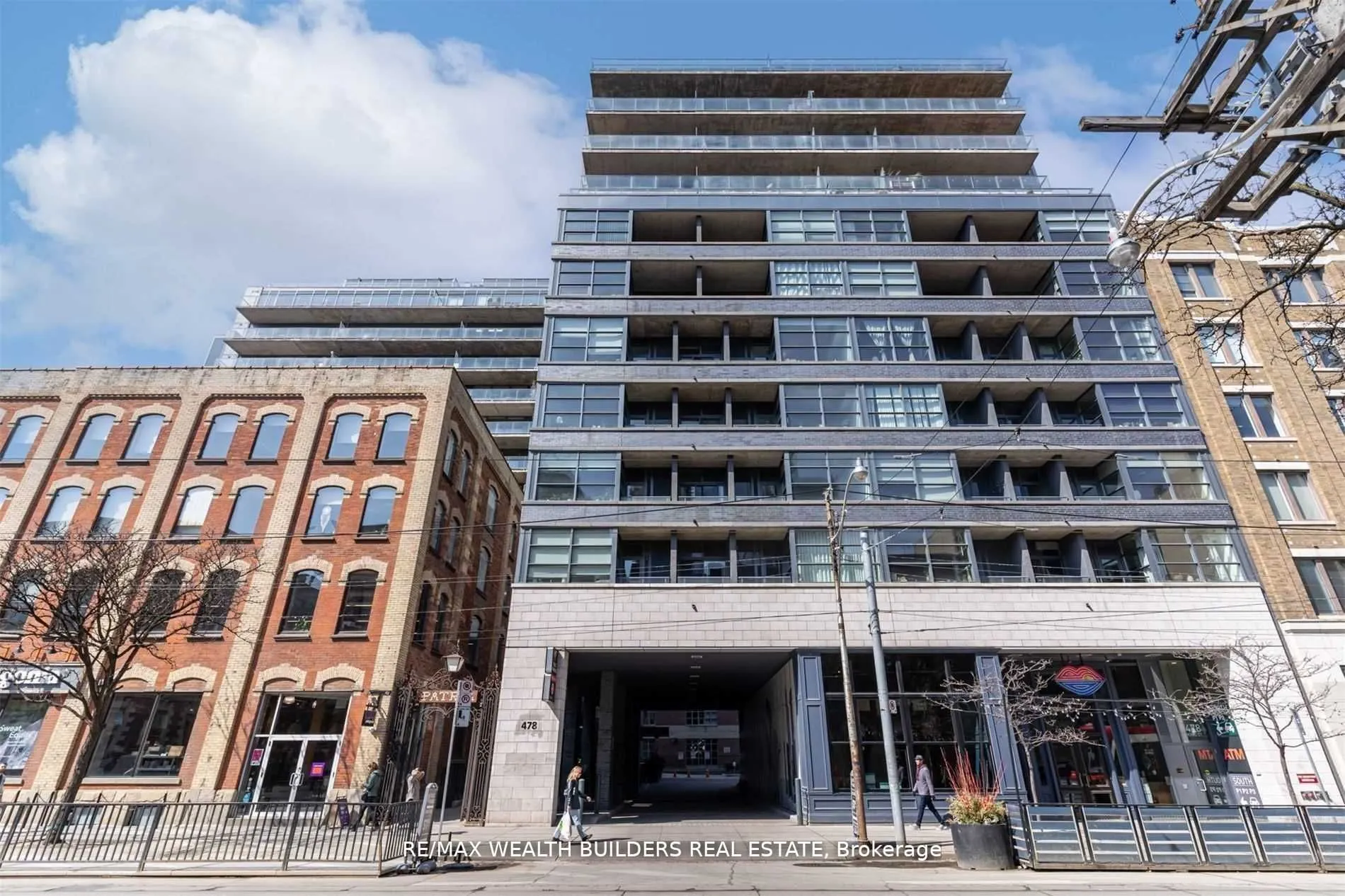 478 King Street W, #812