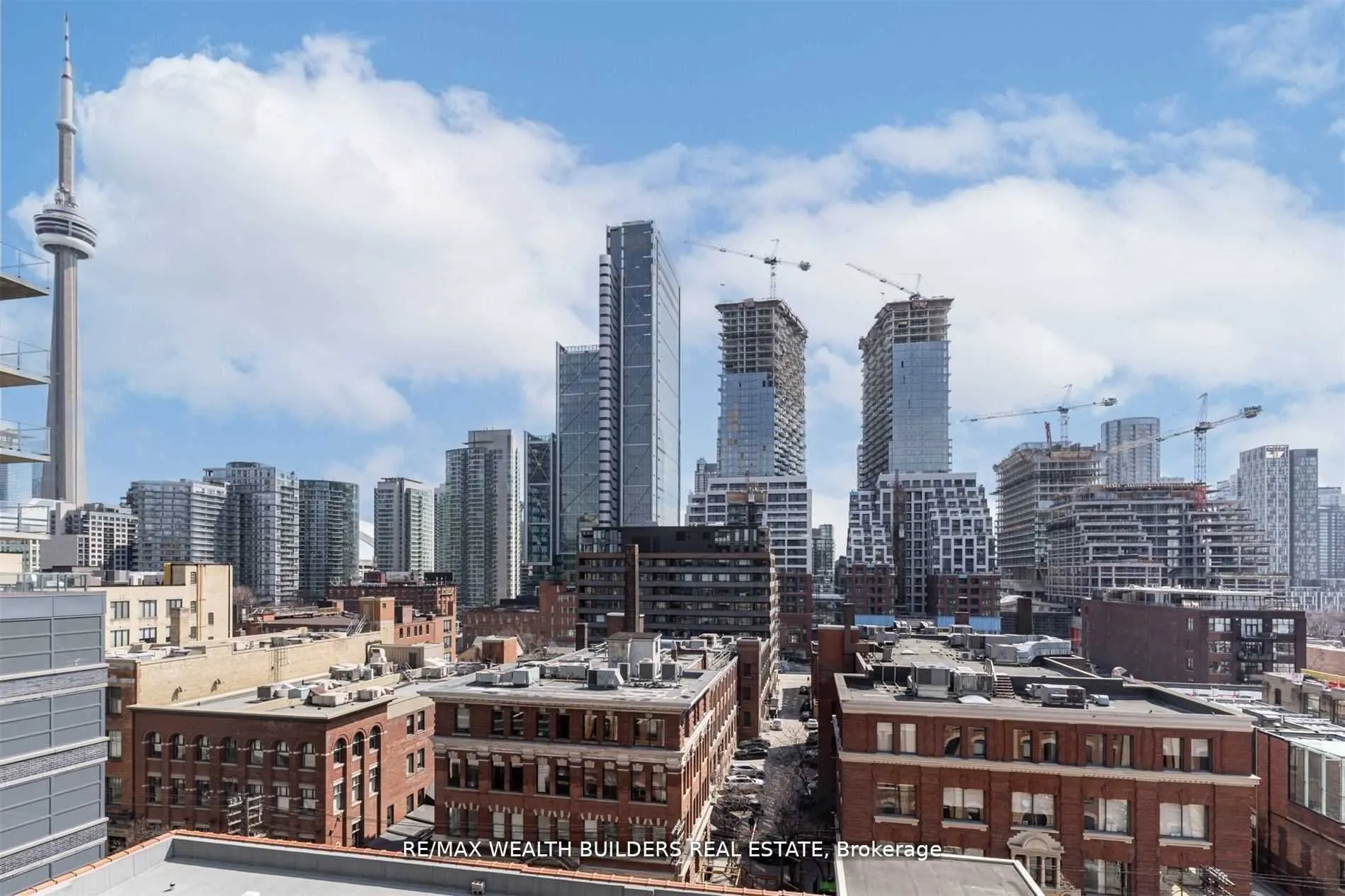 478 King Street W, #812