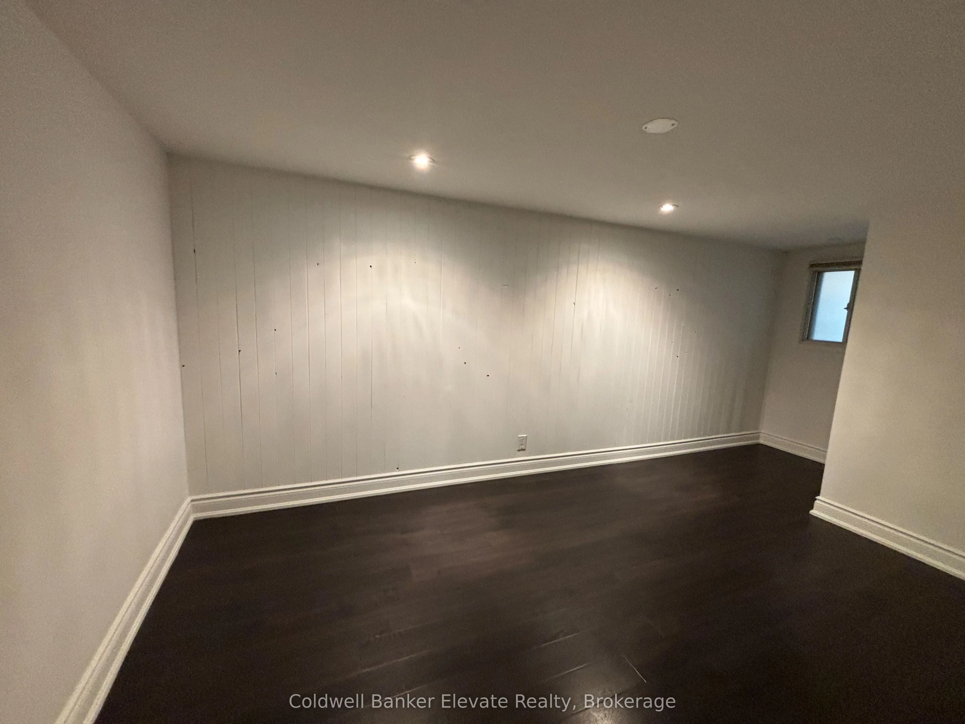 136 Argyle Street, #4