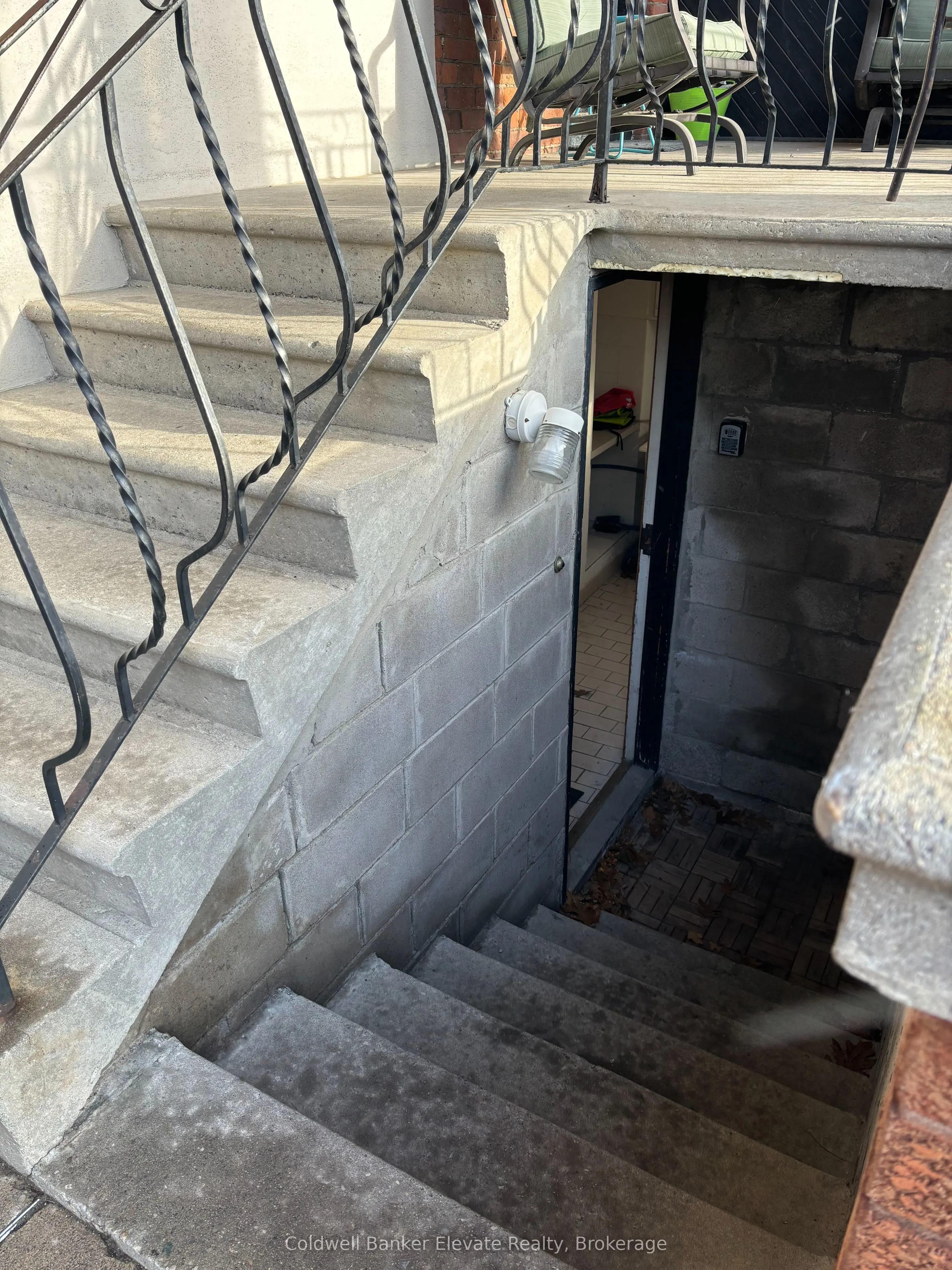 136 Argyle Street, #4