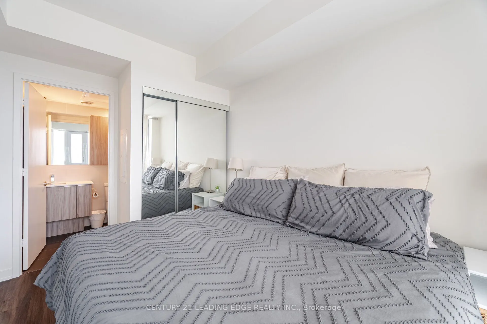 10 DEERLICK Court, #1401
