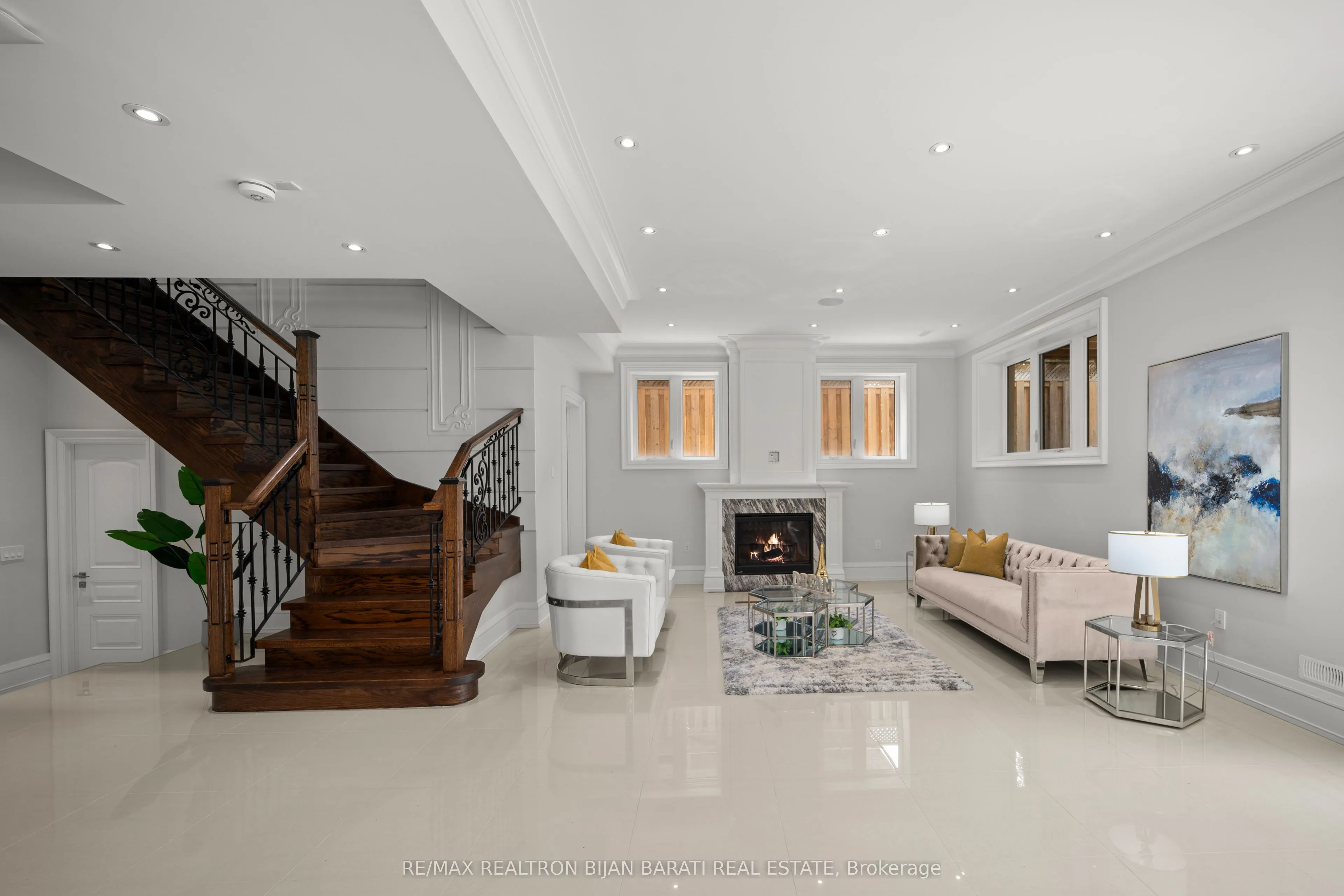 6 Harnish Crescent