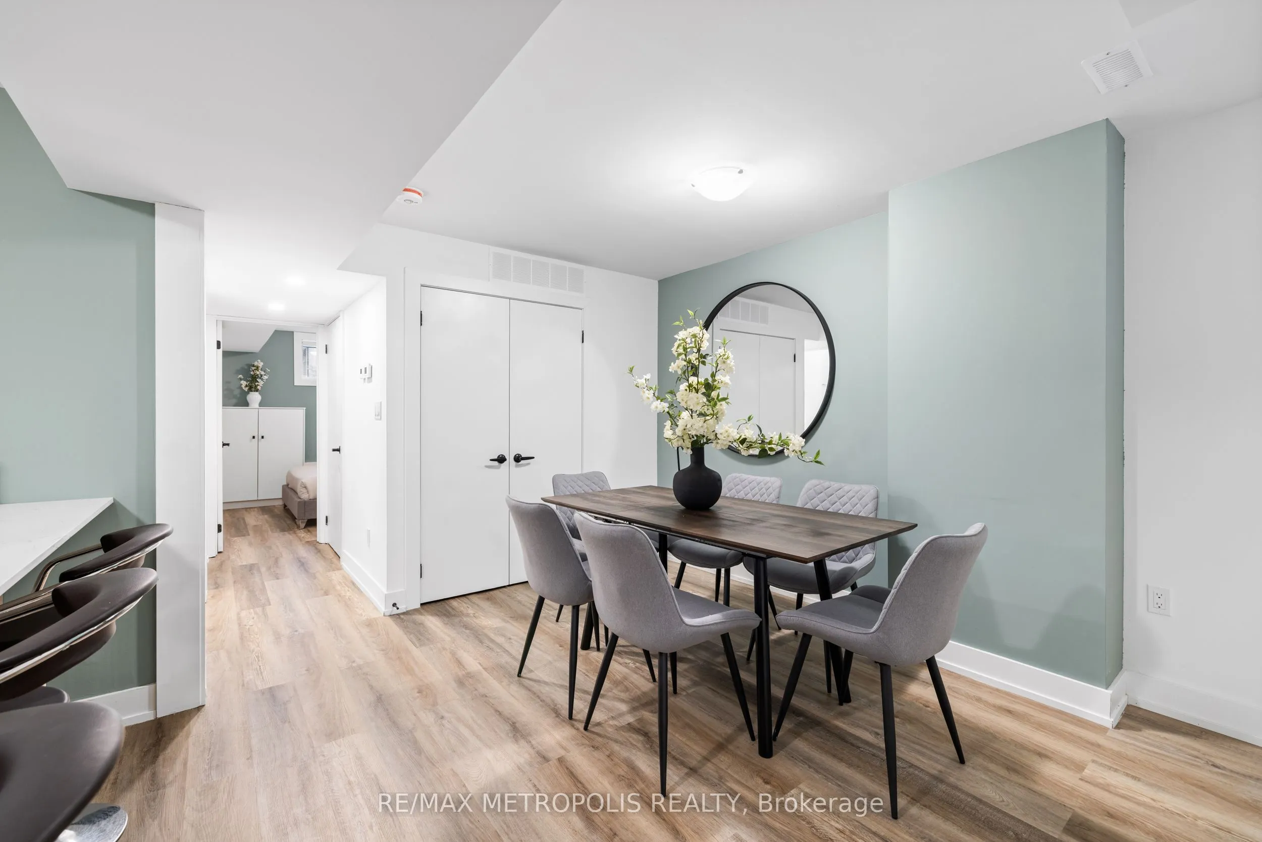 447 Lansdowne Avenue, #Lower