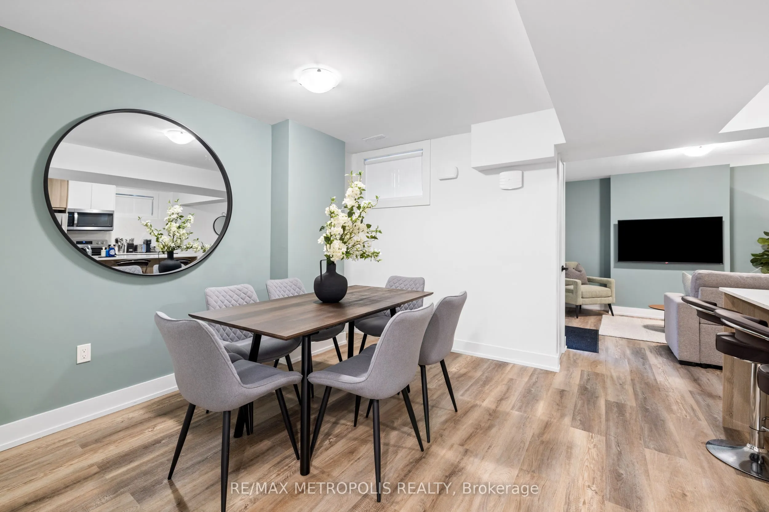 447 Lansdowne Avenue, #Lower