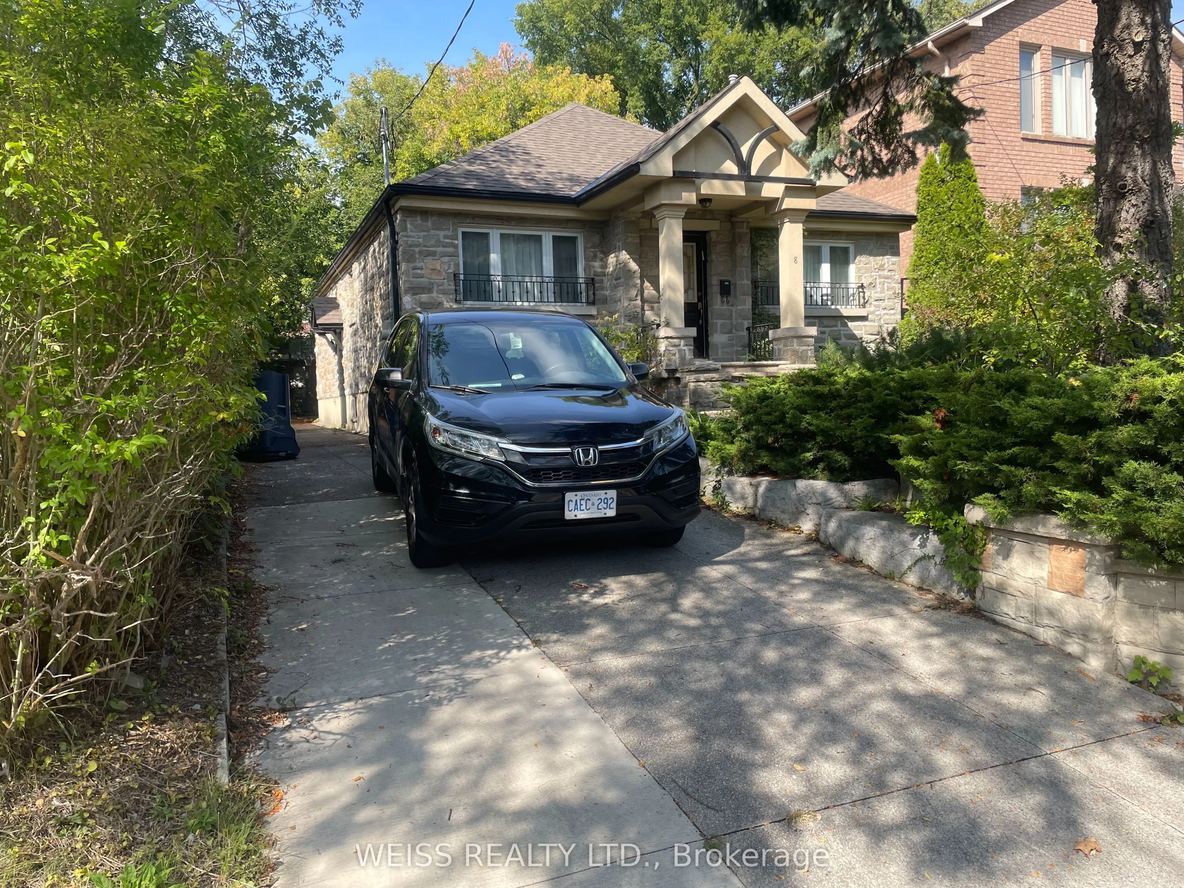 488 Coldstream Avenue