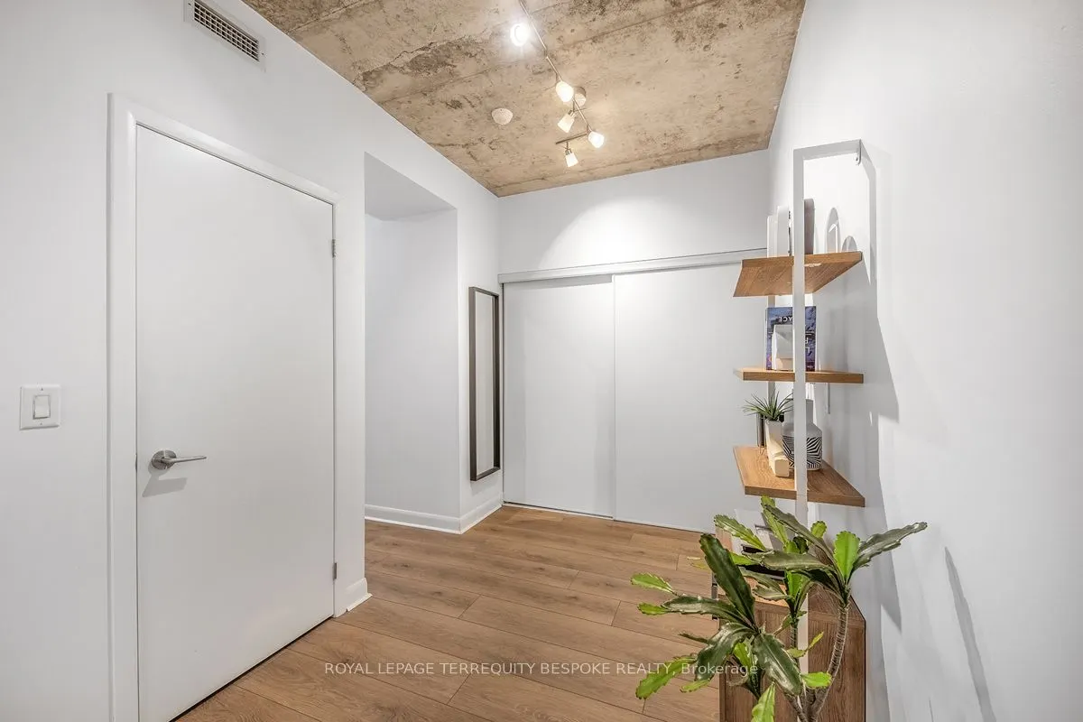 478 King Street W, #202