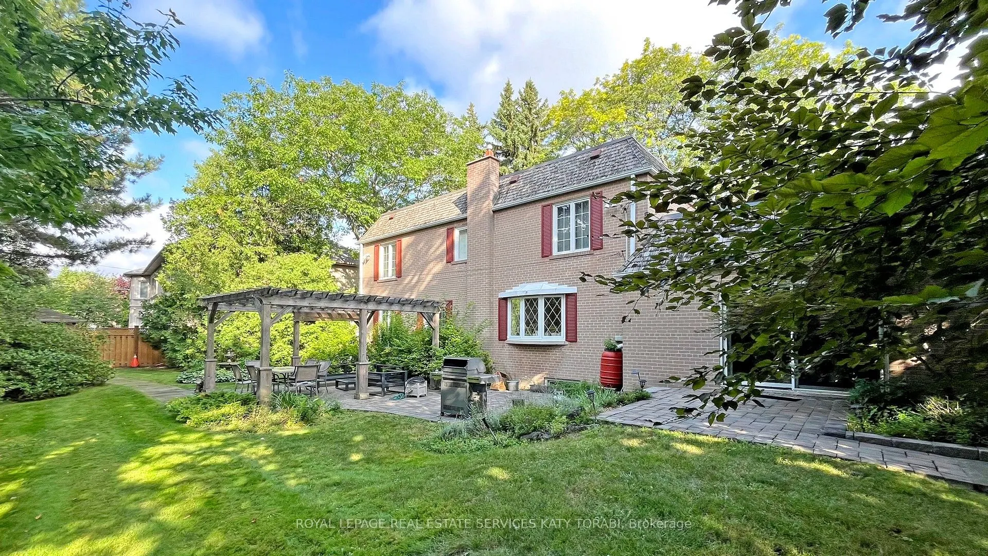 31 Saintfield Avenue