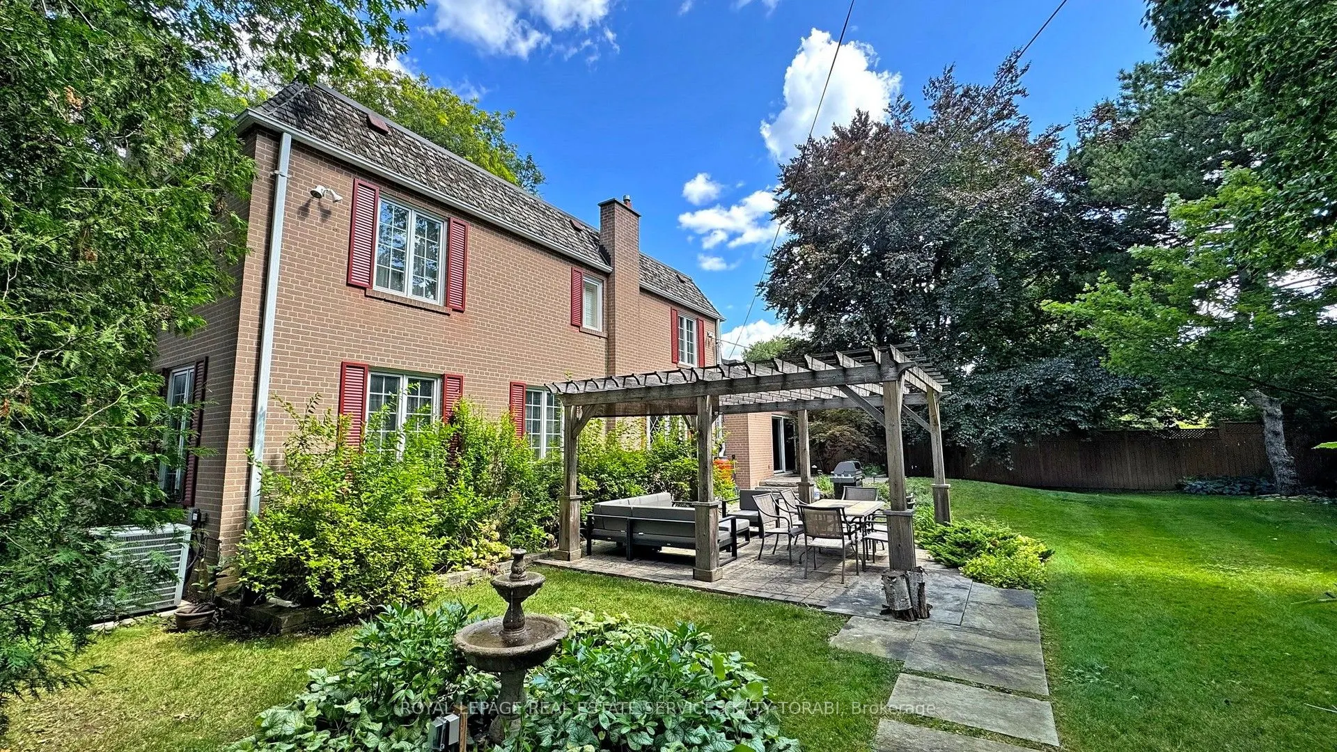 31 Saintfield Avenue