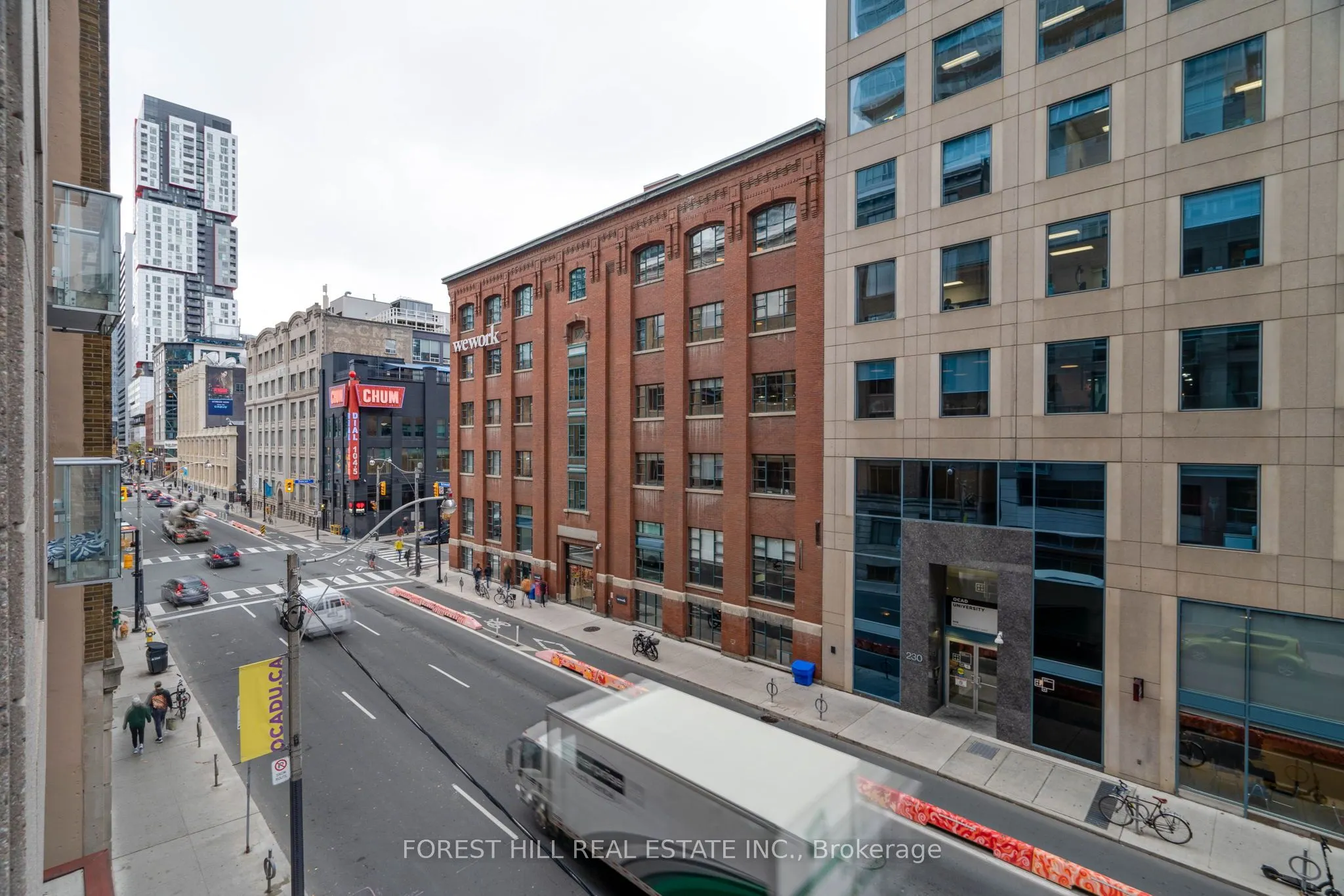 199 Richmond Street W, #318