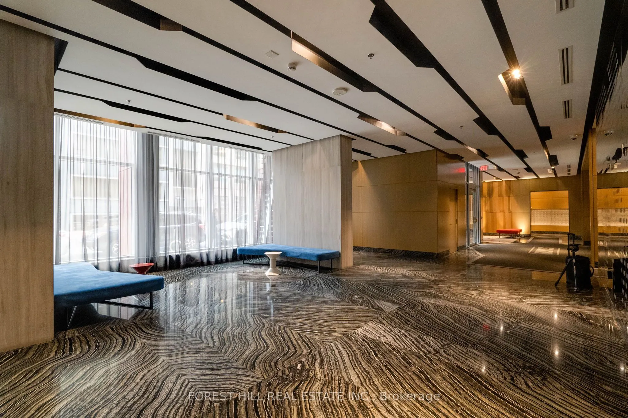 199 Richmond Street W, #318