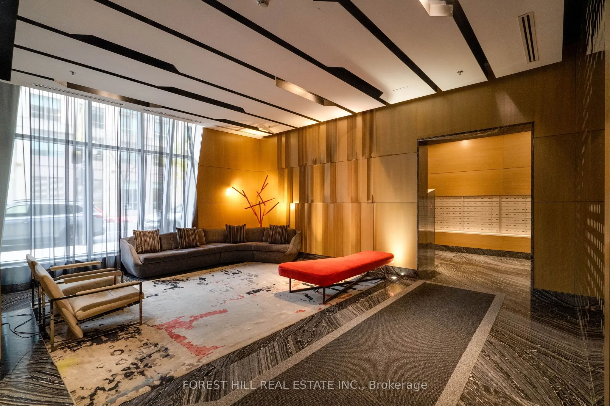 199 Richmond Street W, #318