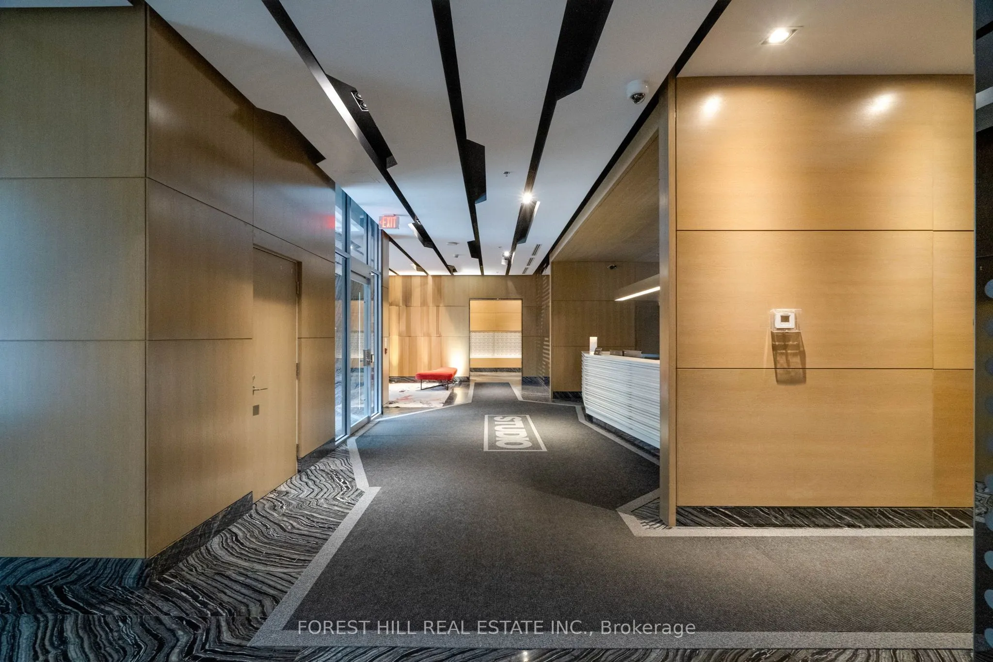 199 Richmond Street W, #318