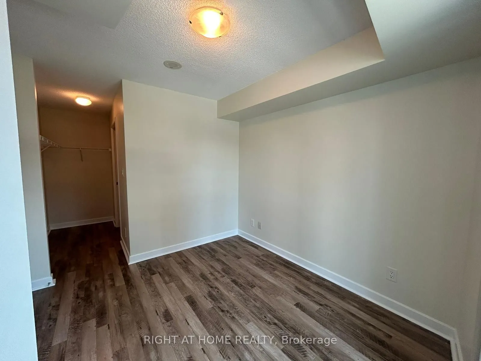 18 Harbour Street, #1205