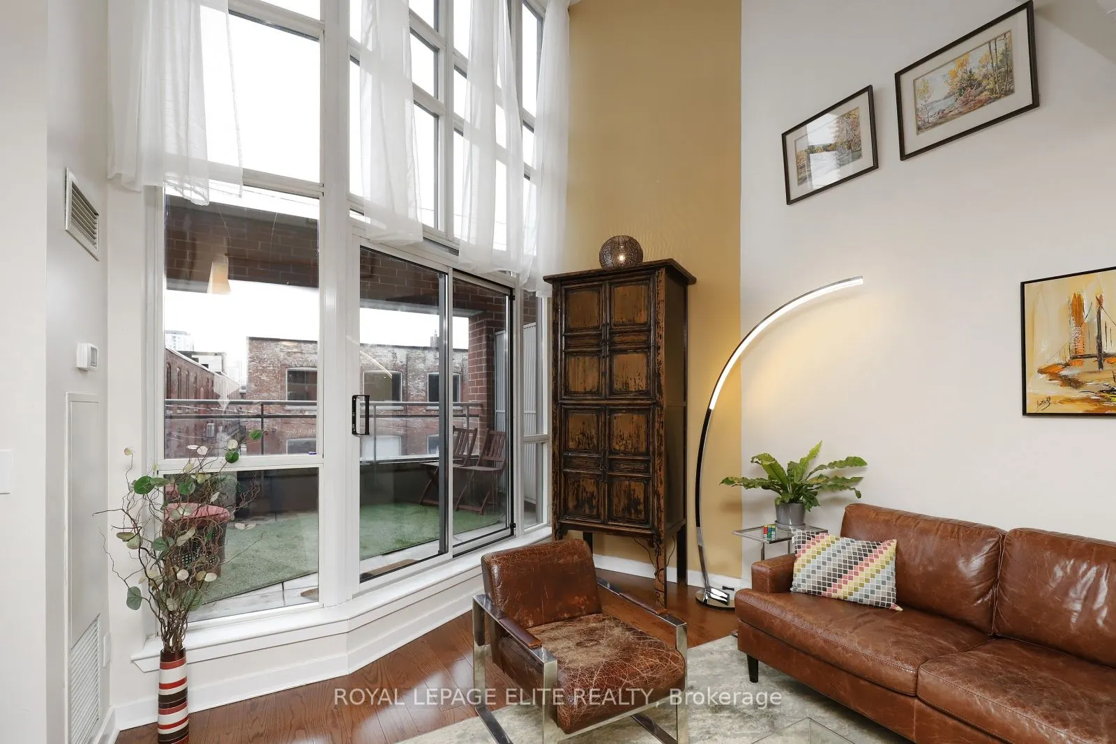 255 Richmond Street E, #220