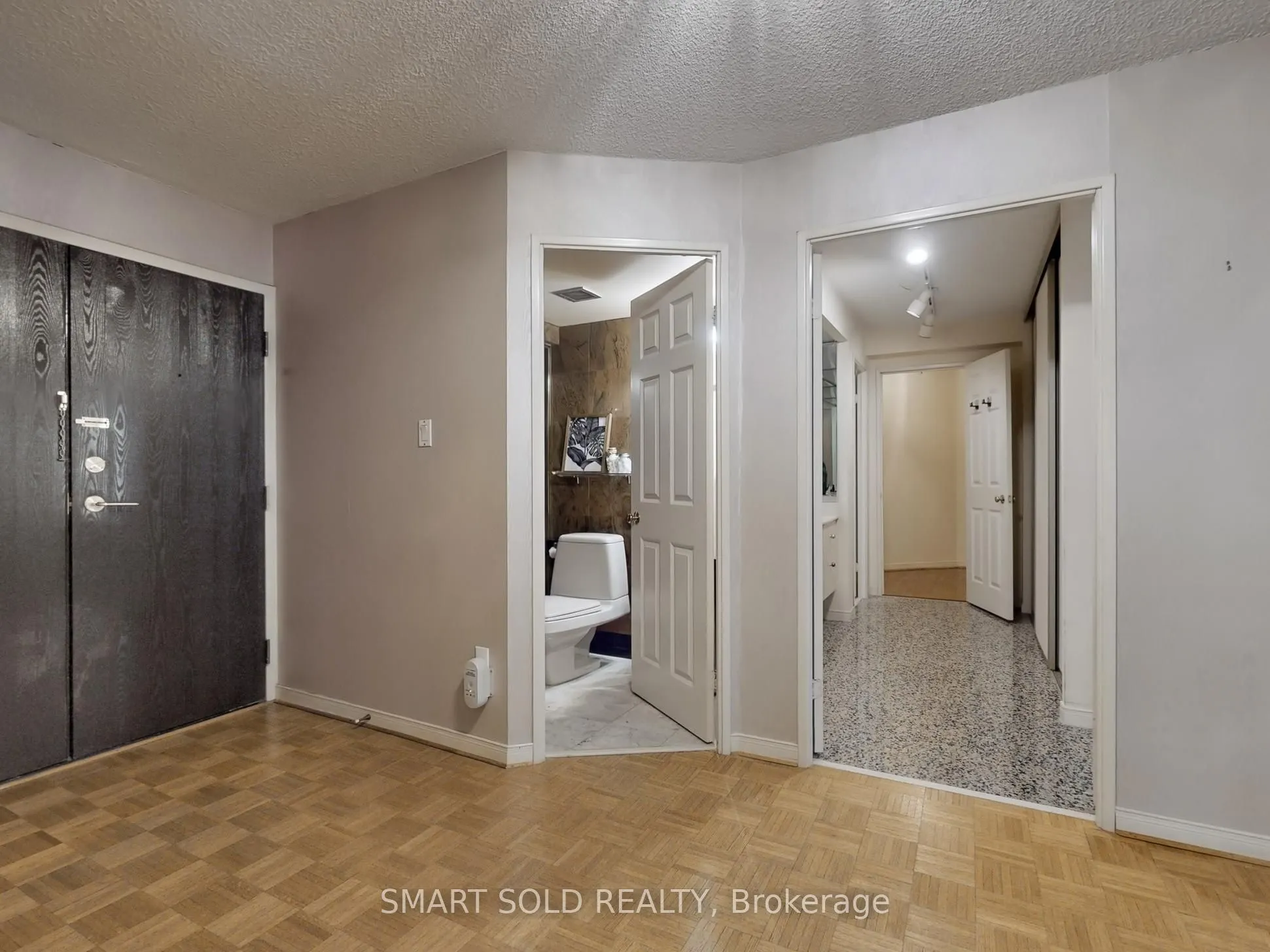 195 St Patrick Street, #905