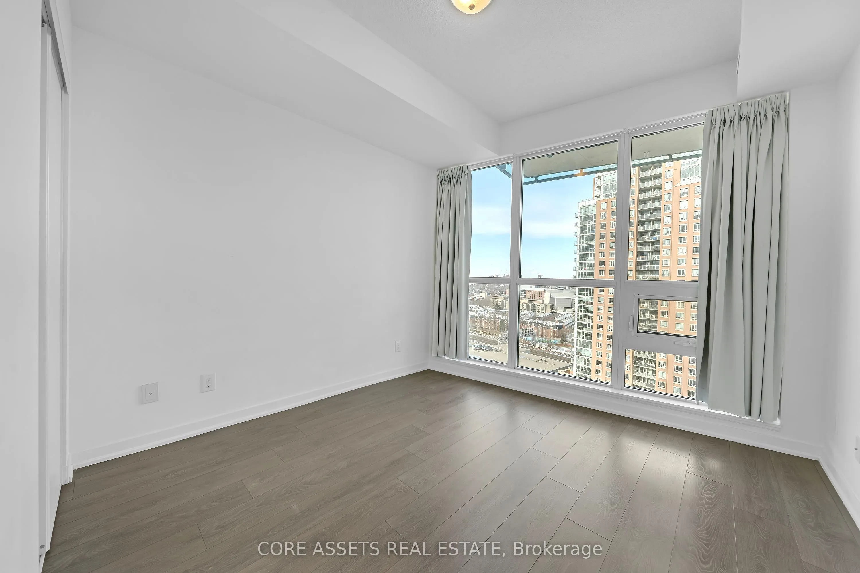 150 East Liberty Street #1616