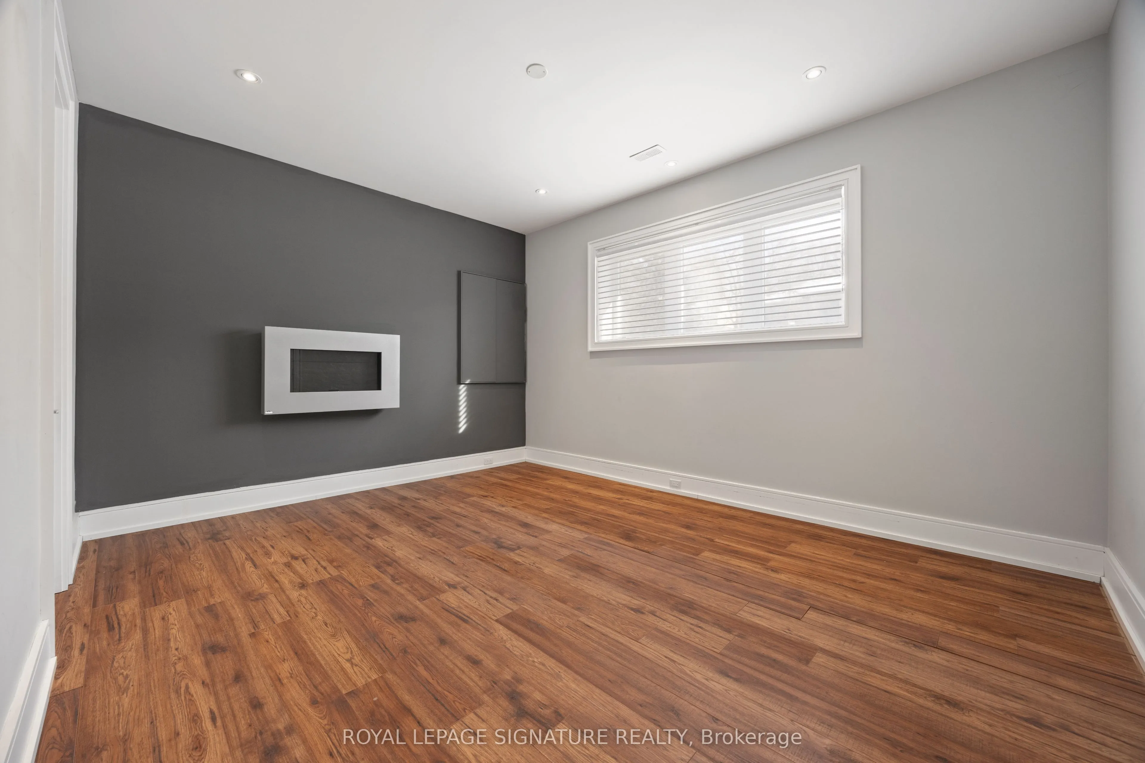 90 Upper Canada Drive