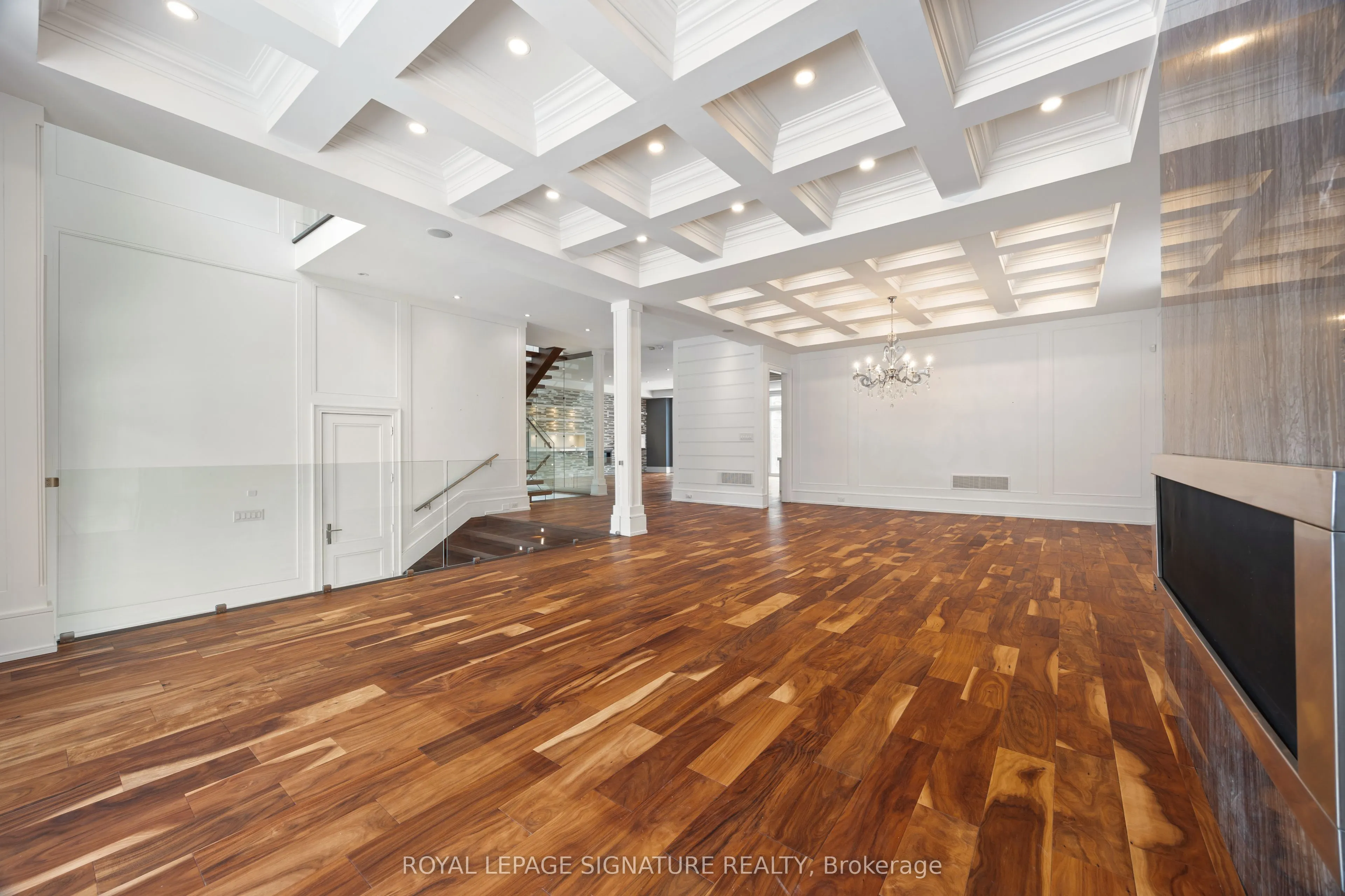 90 Upper Canada Drive