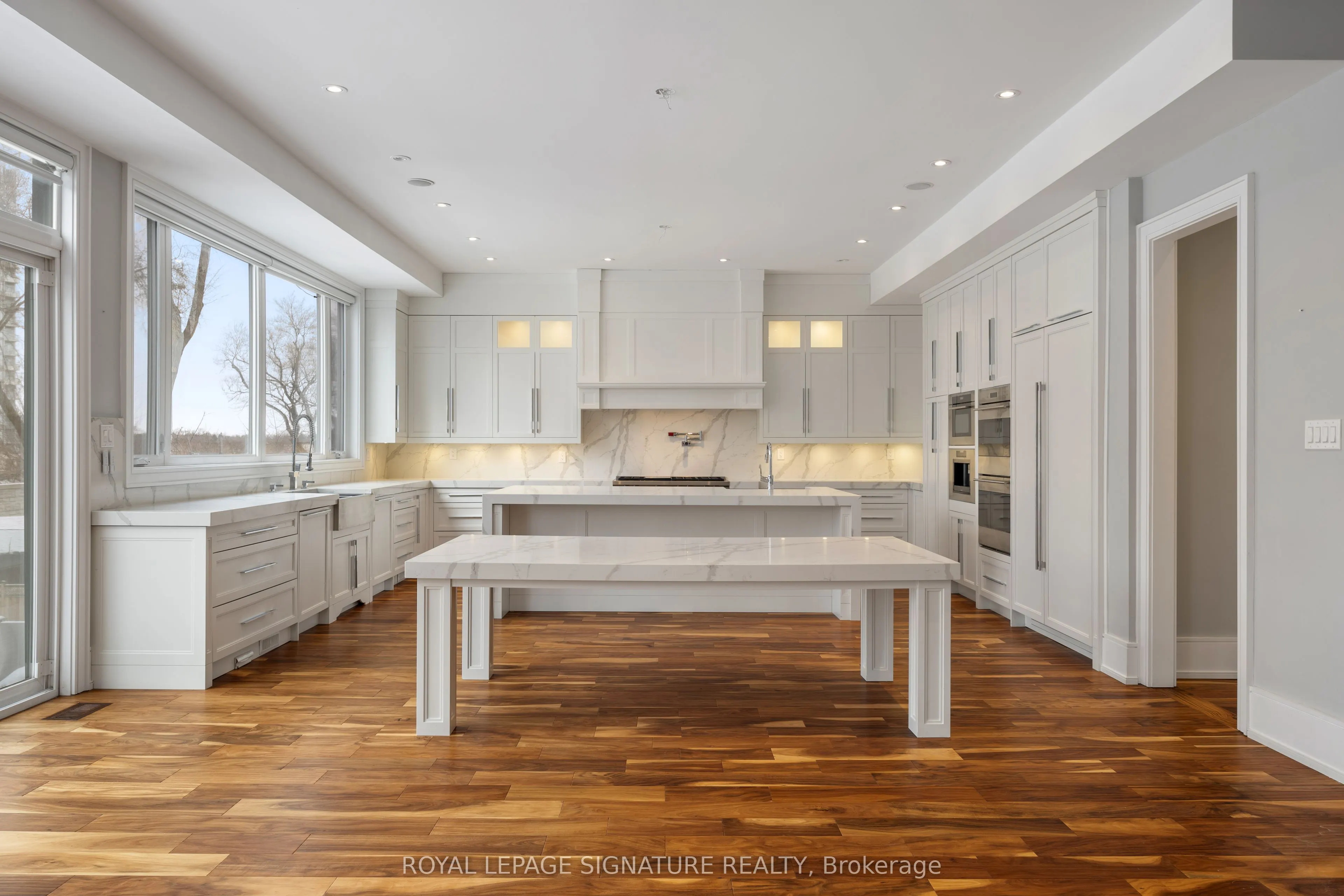 90 Upper Canada Drive