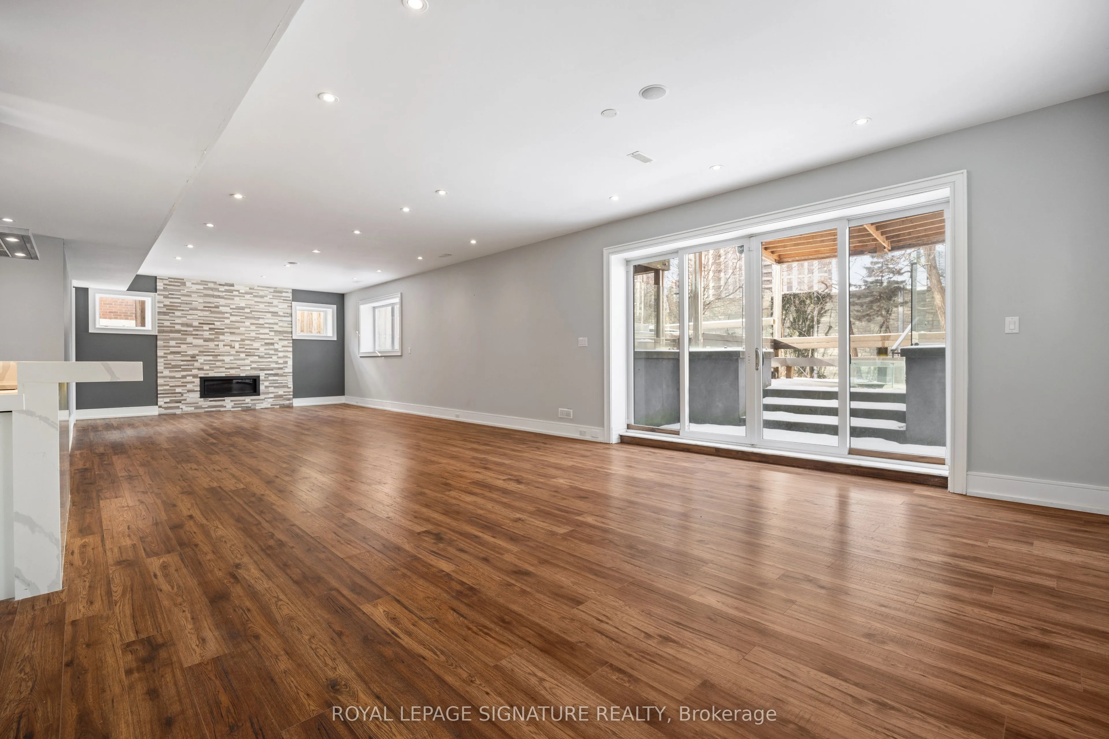 90 Upper Canada Drive