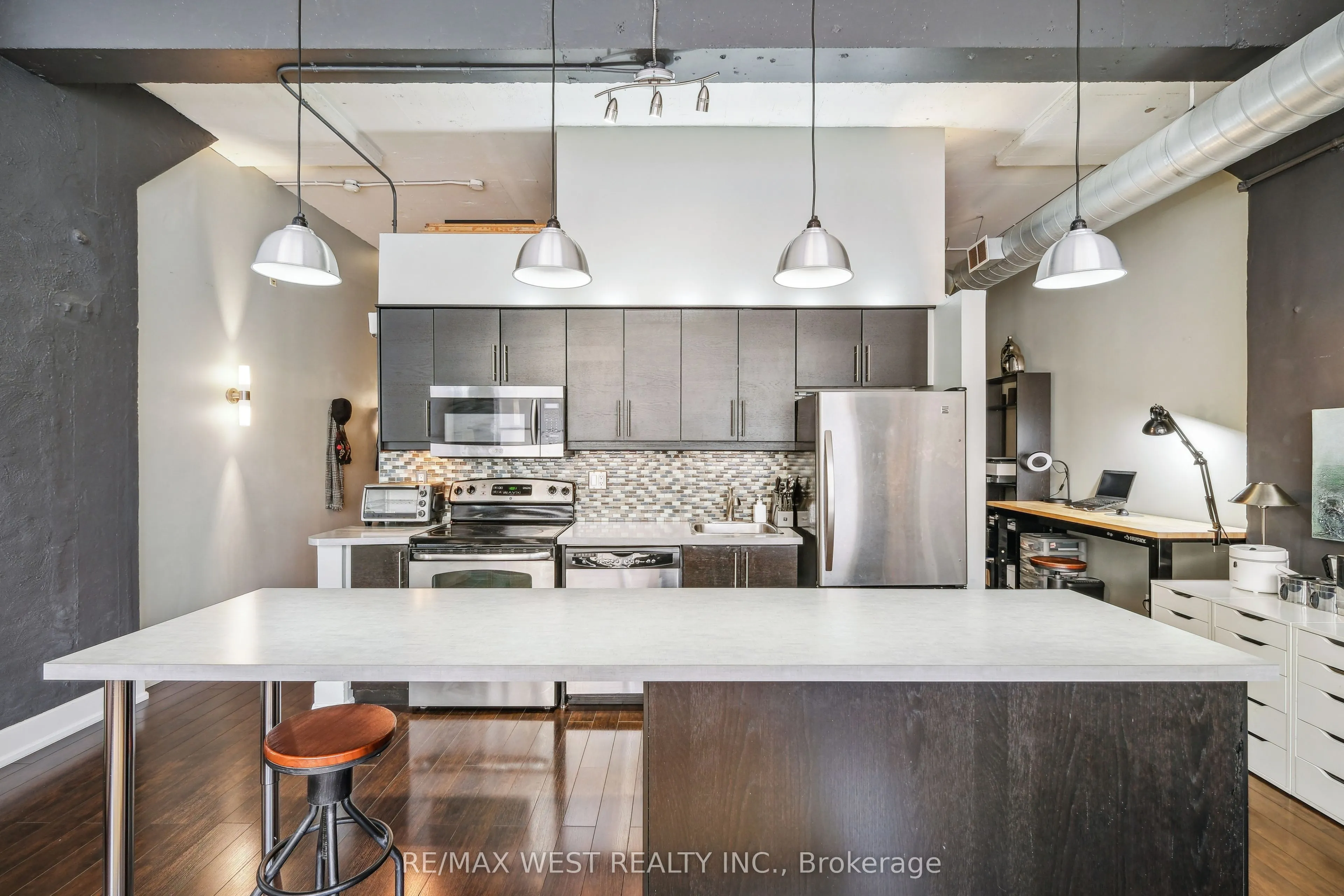 365 Dundas Street E, #111