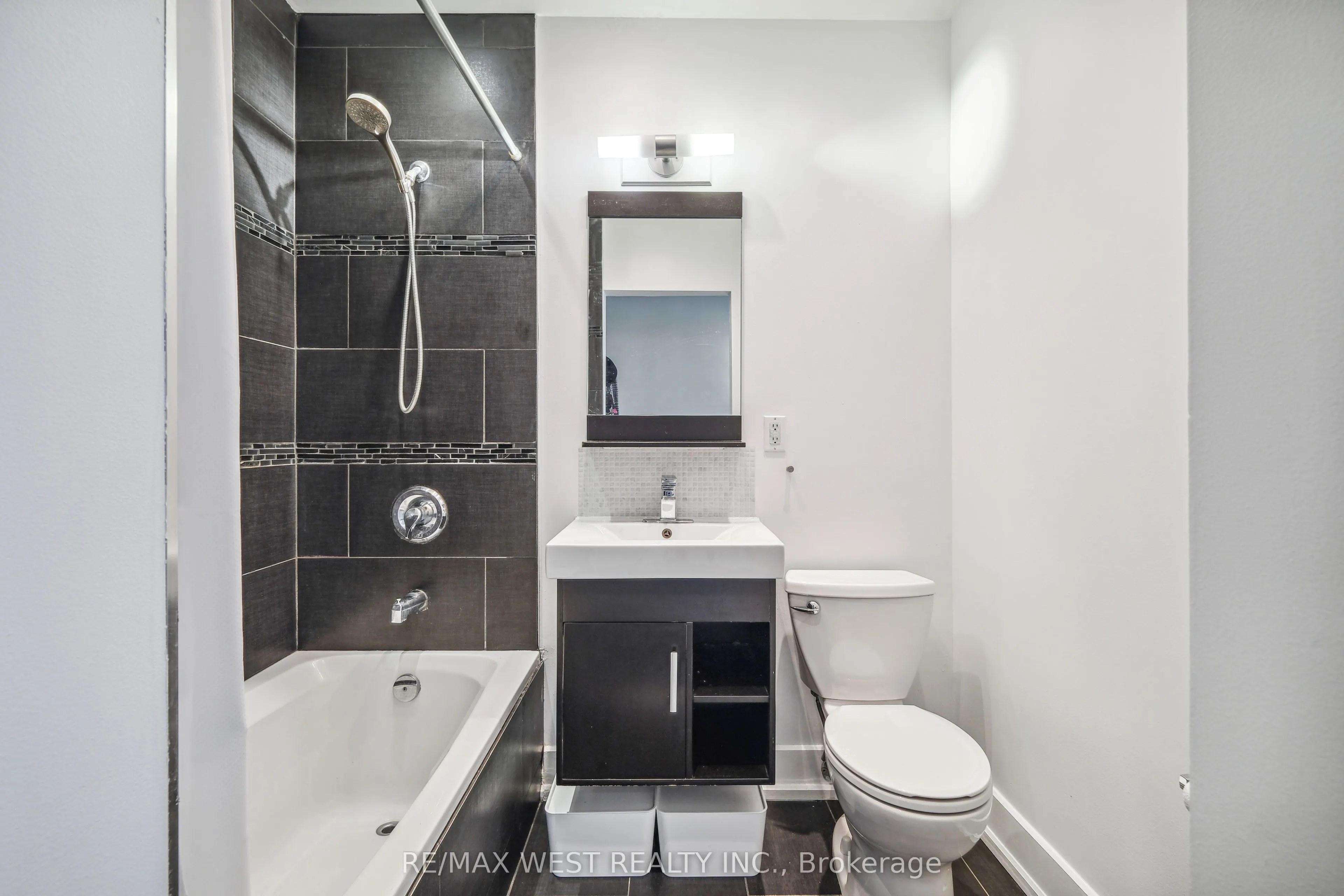 365 Dundas Street E, #111