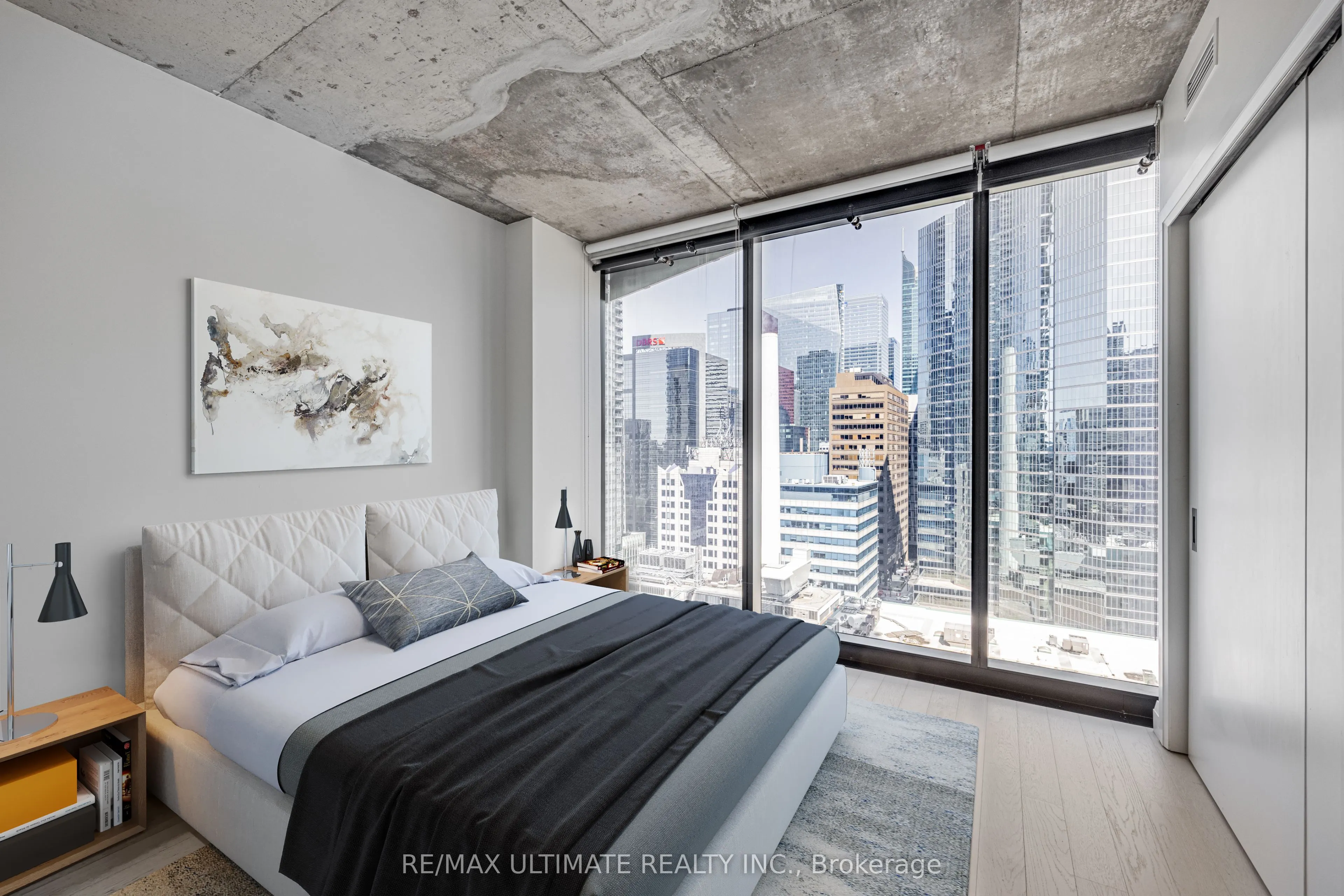 224 King Street W #1504