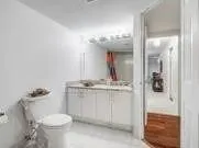 5460 Yonge Street, #807