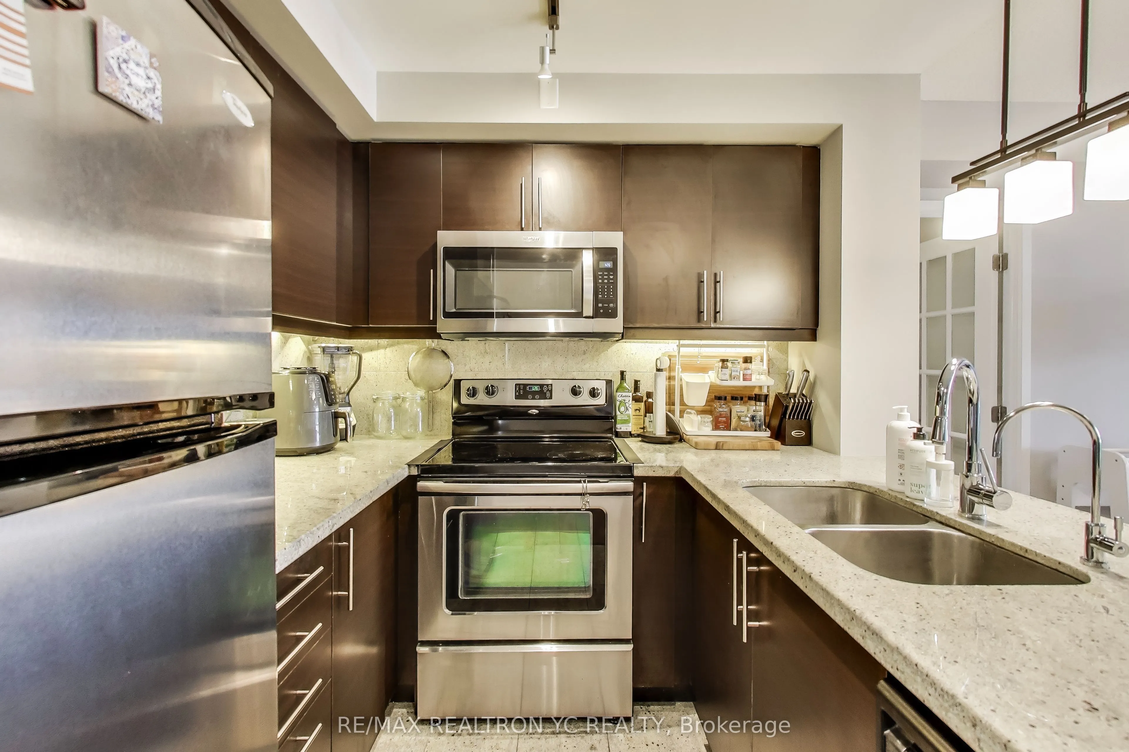 676 Sheppard Avenue E #415