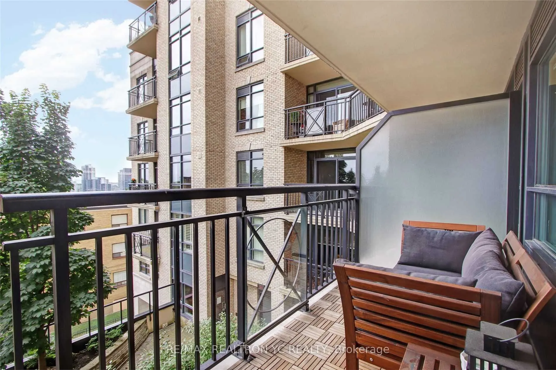 676 Sheppard Avenue E #415